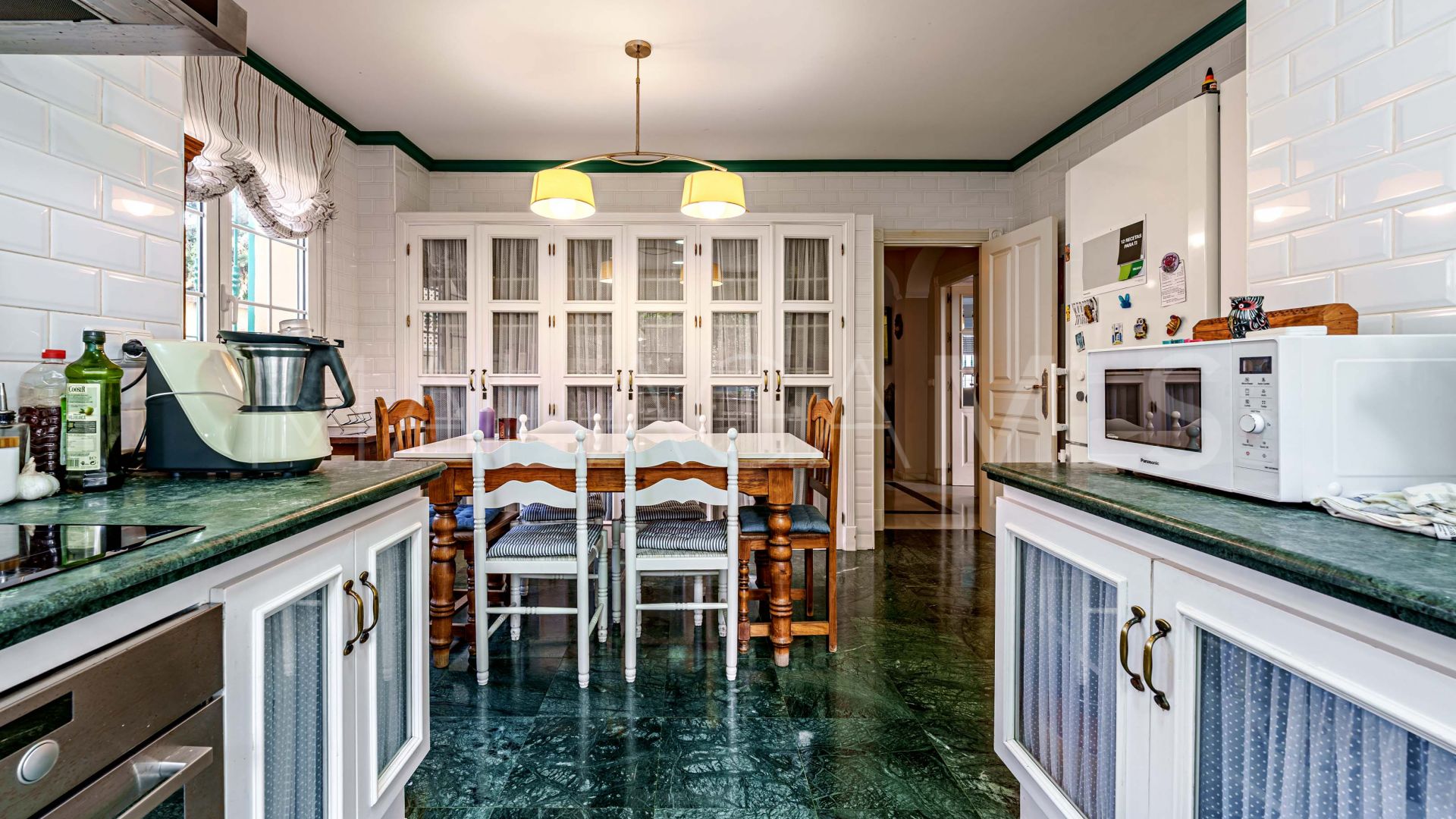 Villa a la venta with 4 bedrooms in Malaga - Este