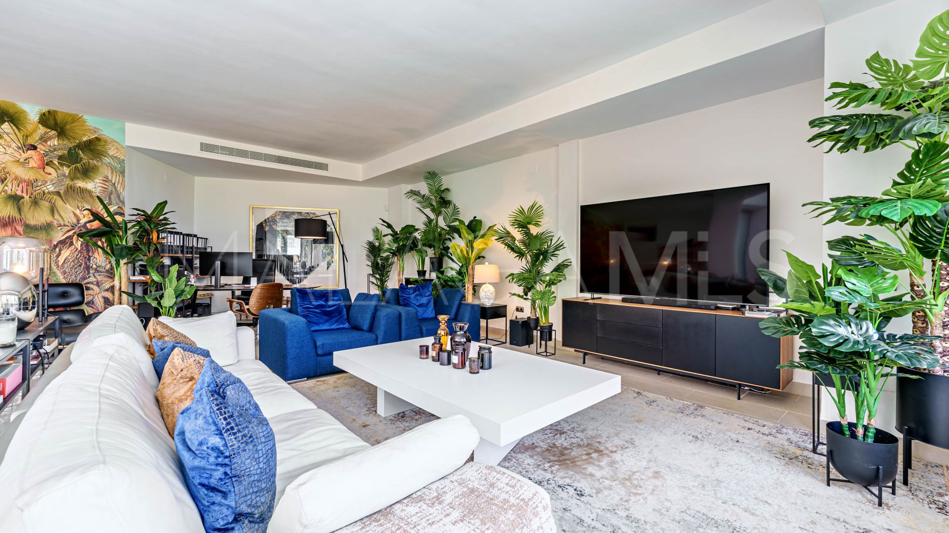 Villa for sale in Cerrado Calderón - El Morlaco