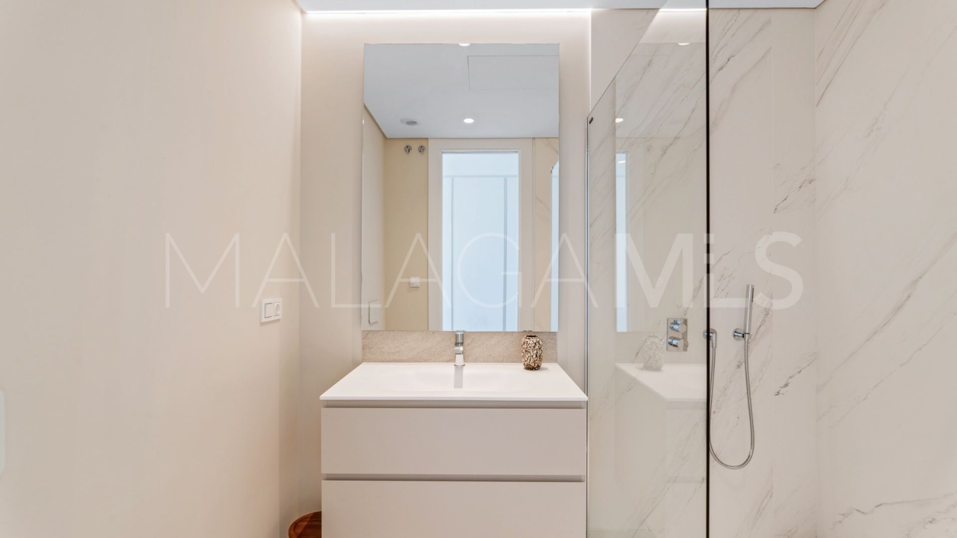 Erdgeschosswohnung for sale in The View Marbella