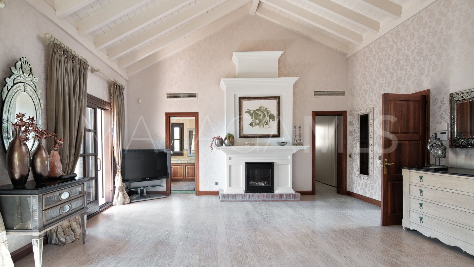 For sale Balcones de Sierra Blanca villa with 6 bedrooms
