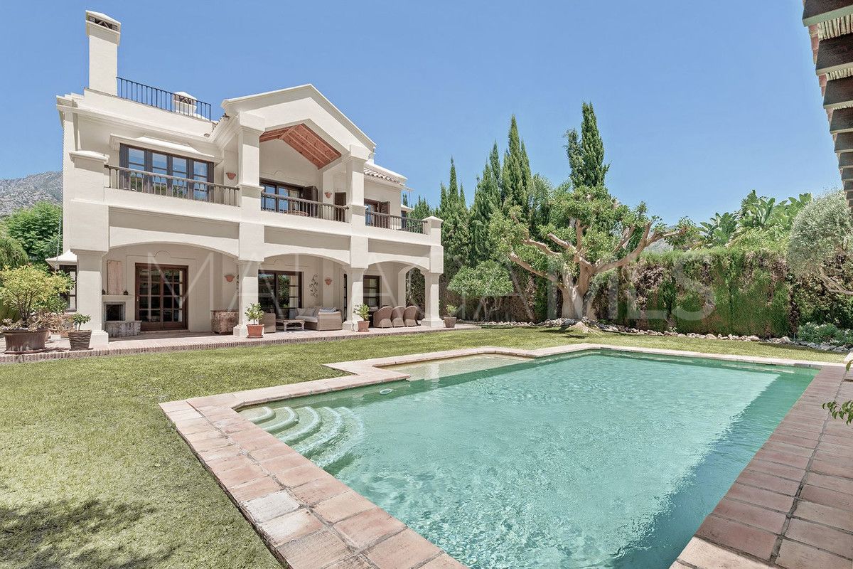 For sale Balcones de Sierra Blanca villa with 6 bedrooms