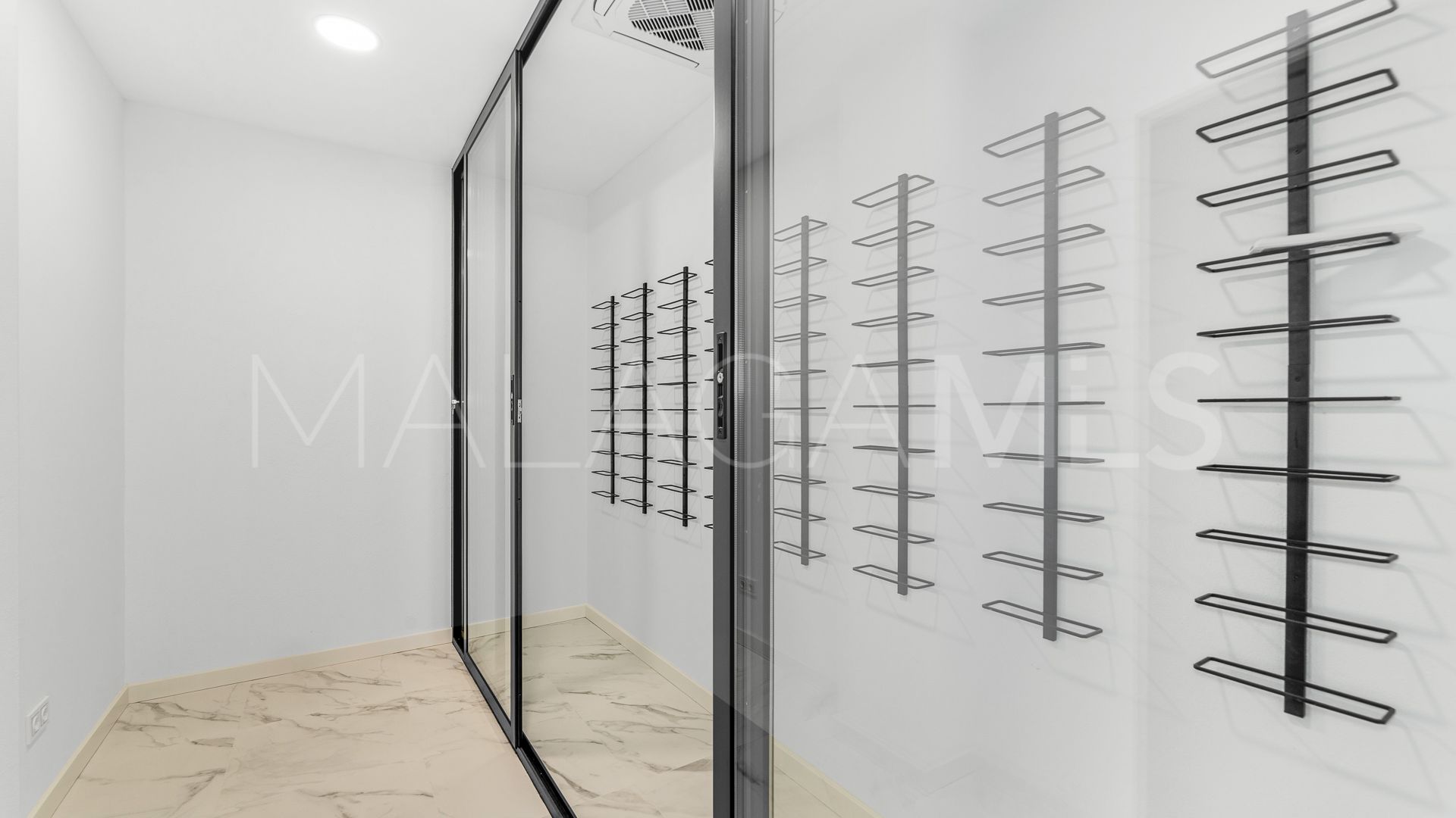 Buy villa in Paraiso Alto with 6 bedrooms