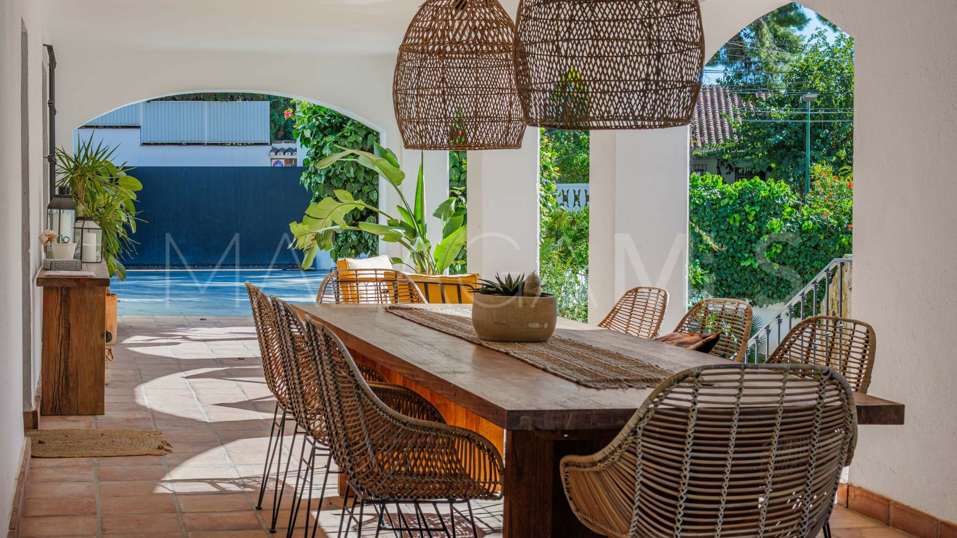 Hus i byn for sale in Pinares de San Antón