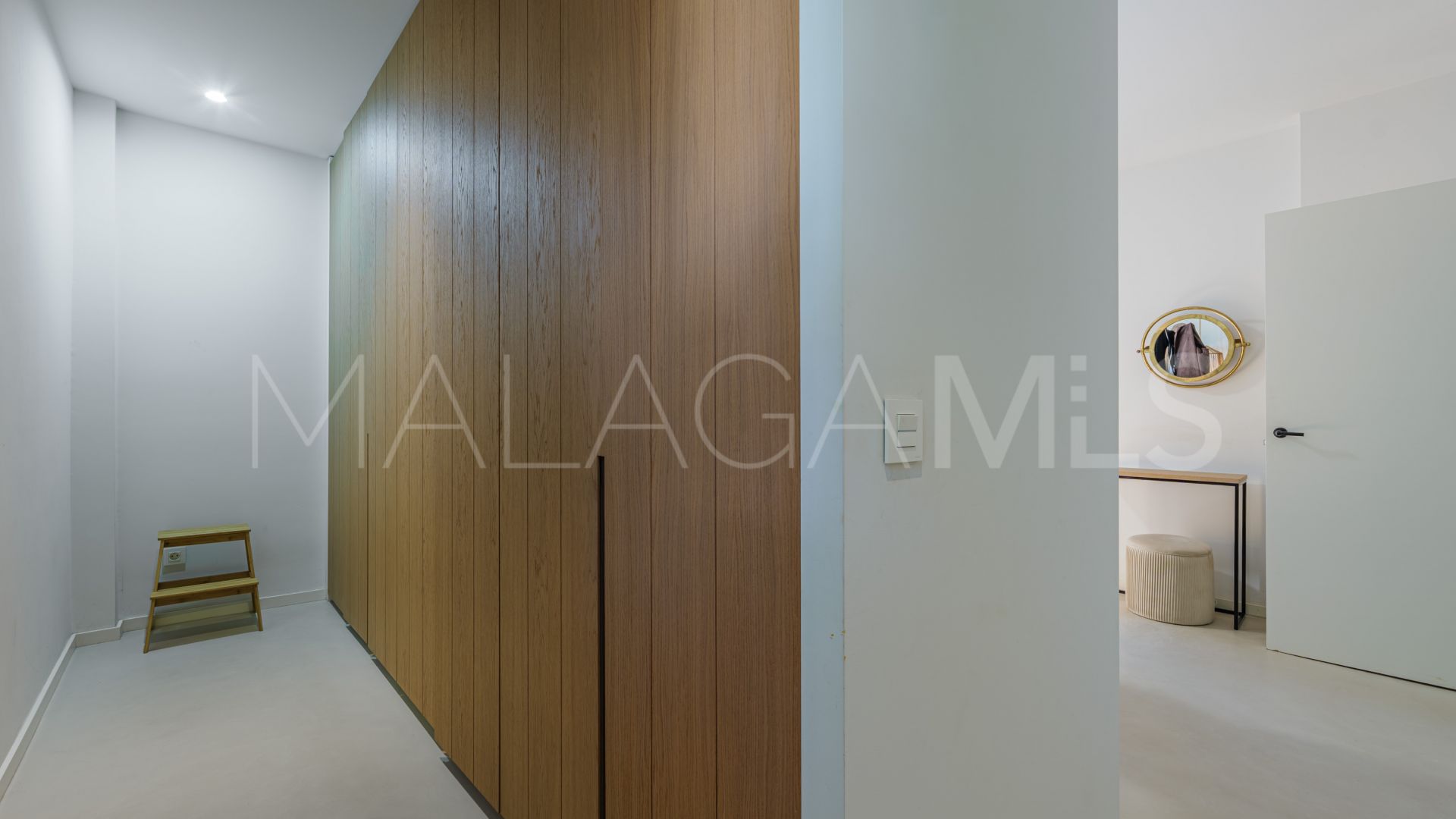 Hus i byn for sale in Pinares de San Antón