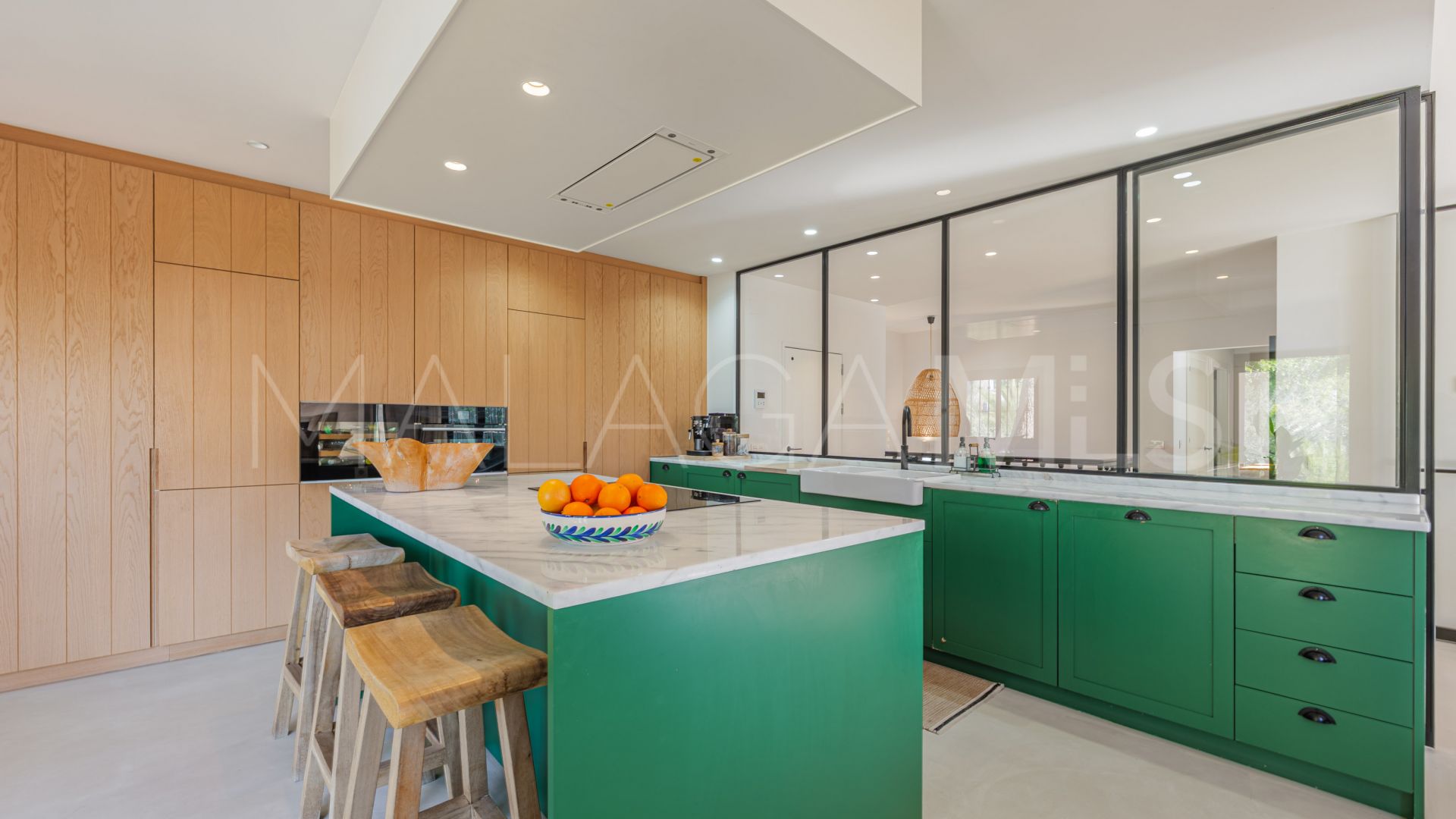 Hus i byn for sale in Pinares de San Antón