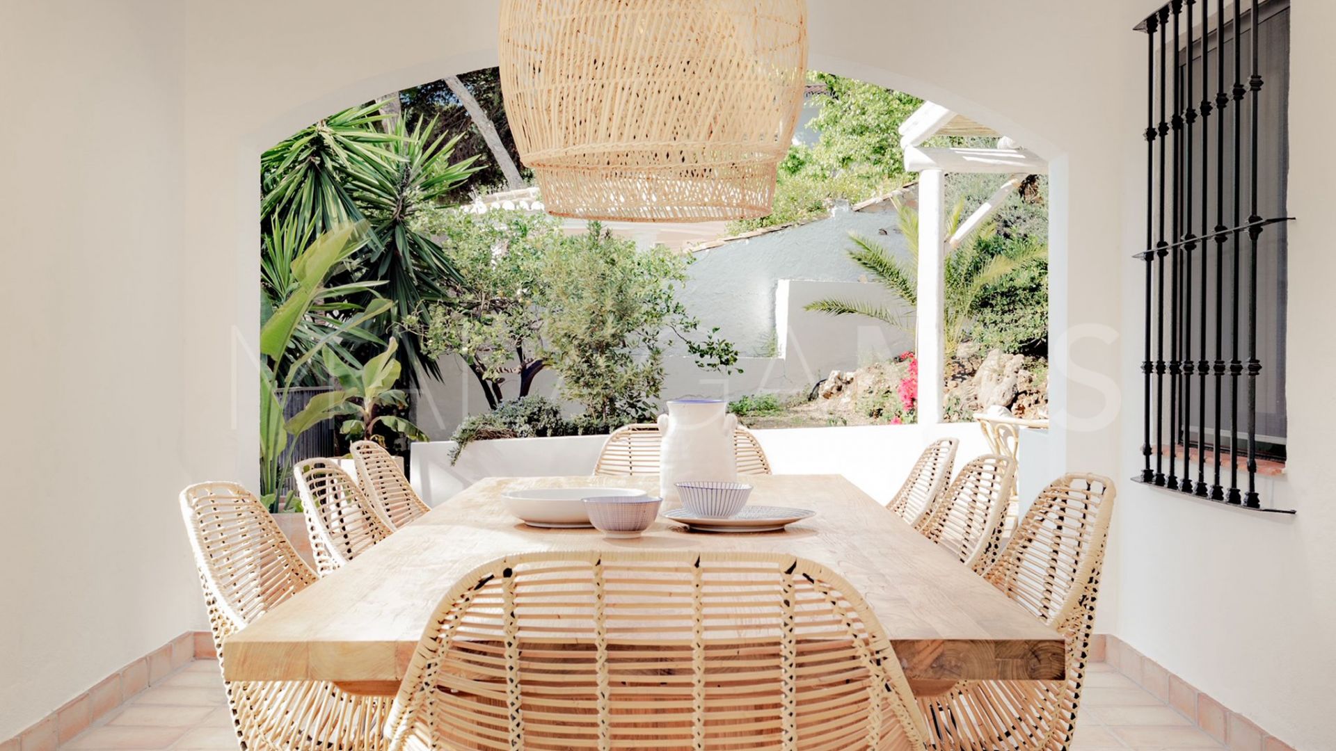 For sale Pinares de San Antón house with 4 bedrooms