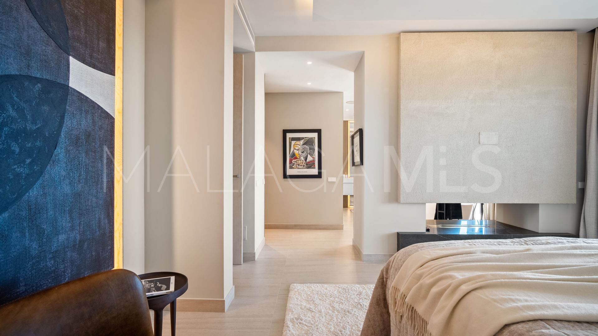 Villa jumelée for sale in Nueva Andalucia