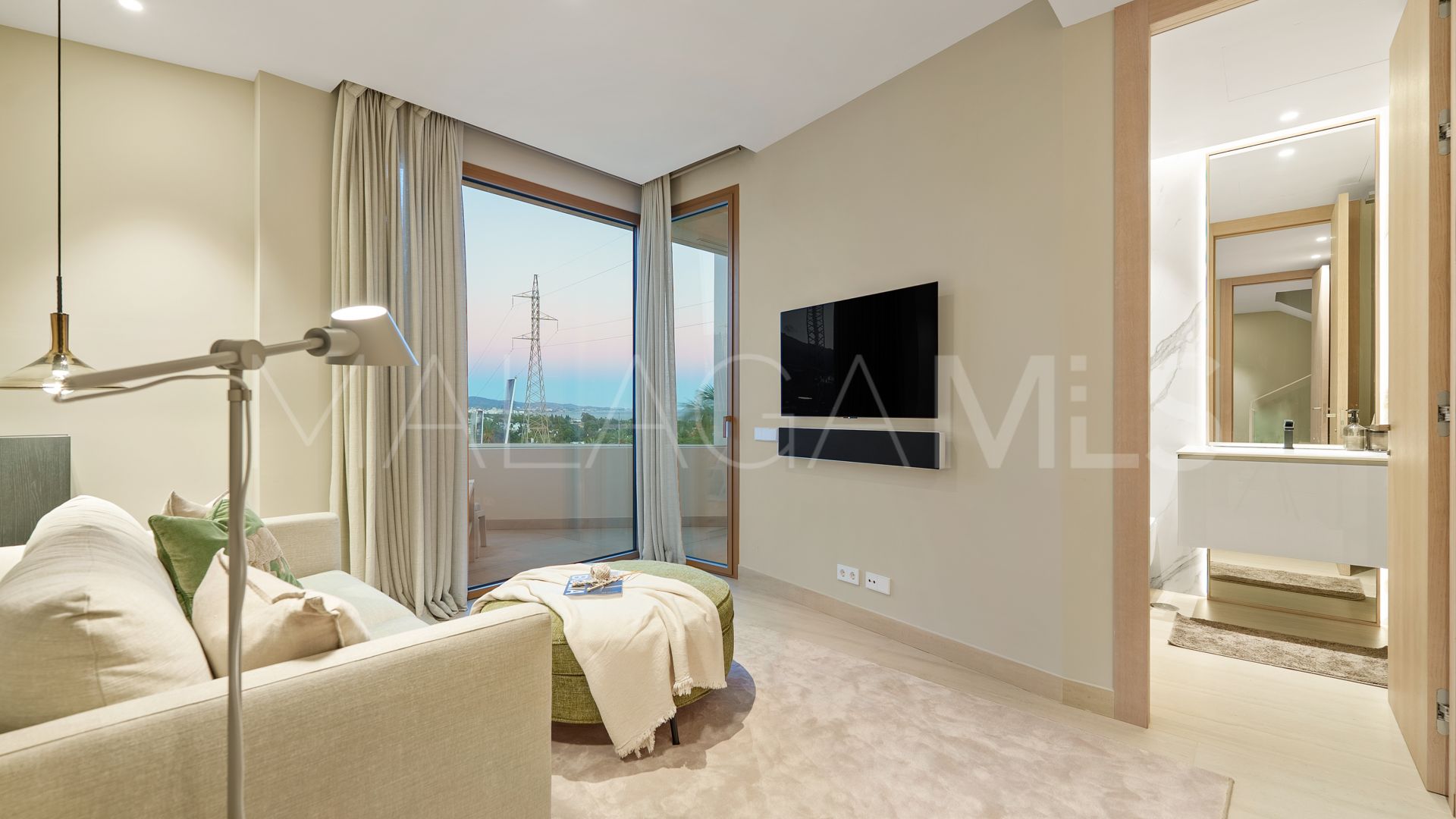 Villa jumelée for sale in Nueva Andalucia