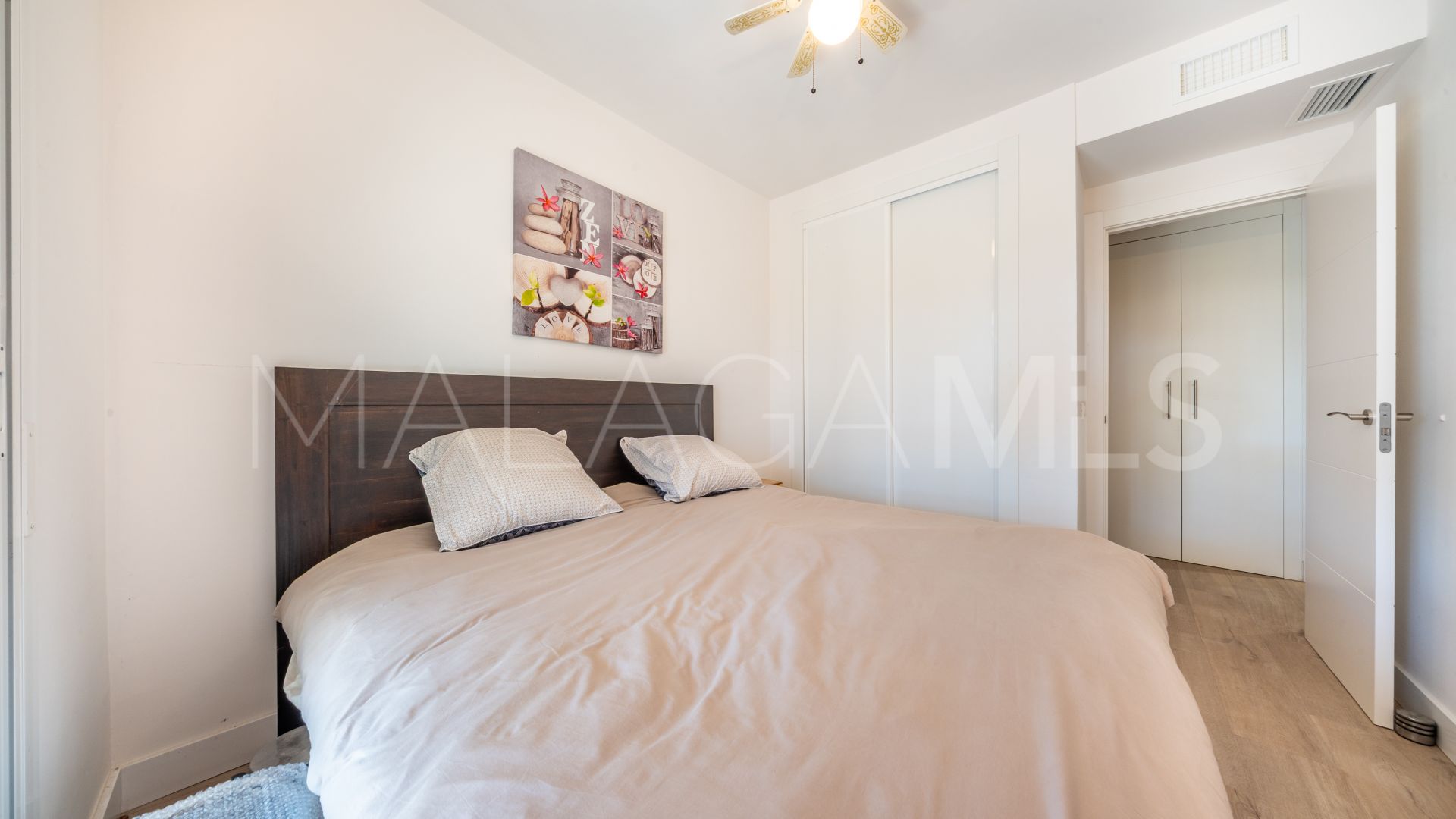 2 bedrooms ground floor apartment for sale in Lorcrimar