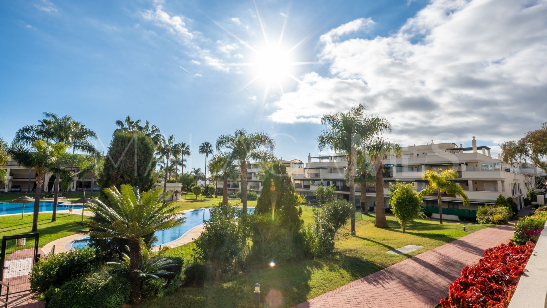 2 bedrooms ground floor apartment for sale in Lorcrimar