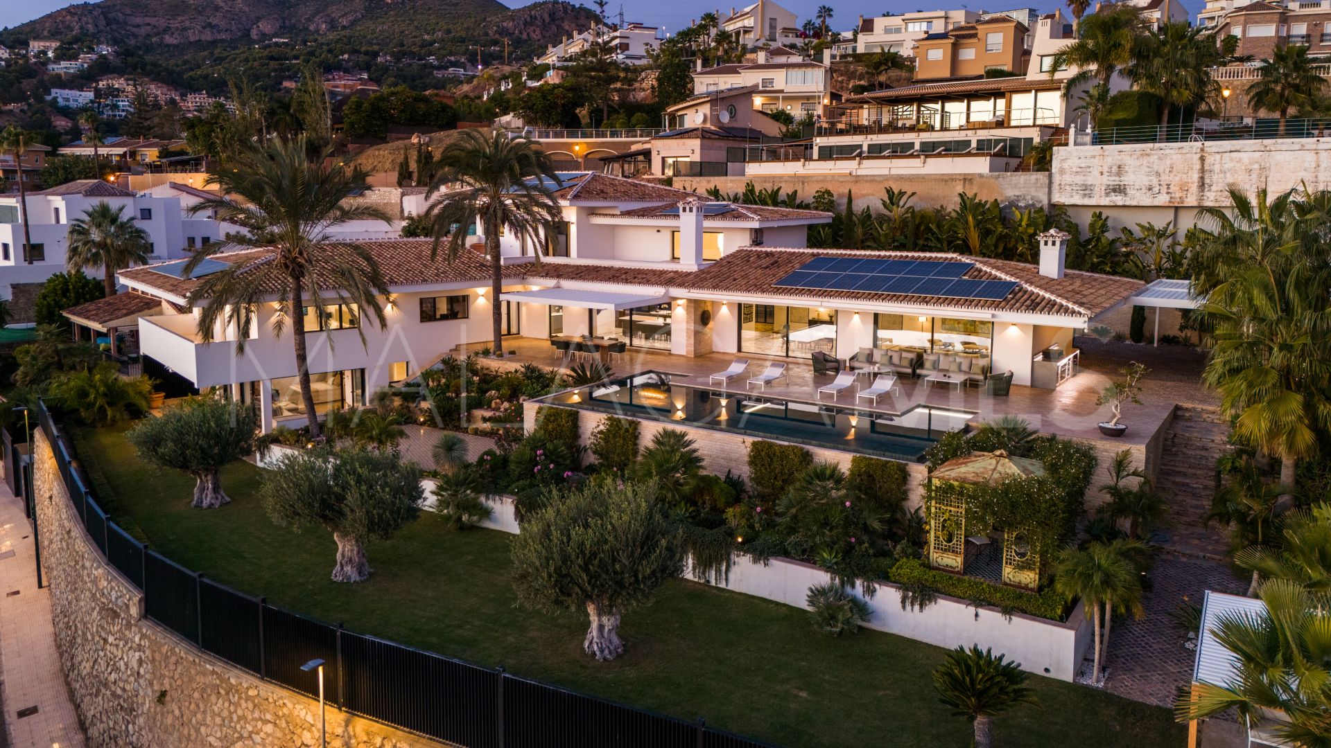 For sale villa in Malaga - Este