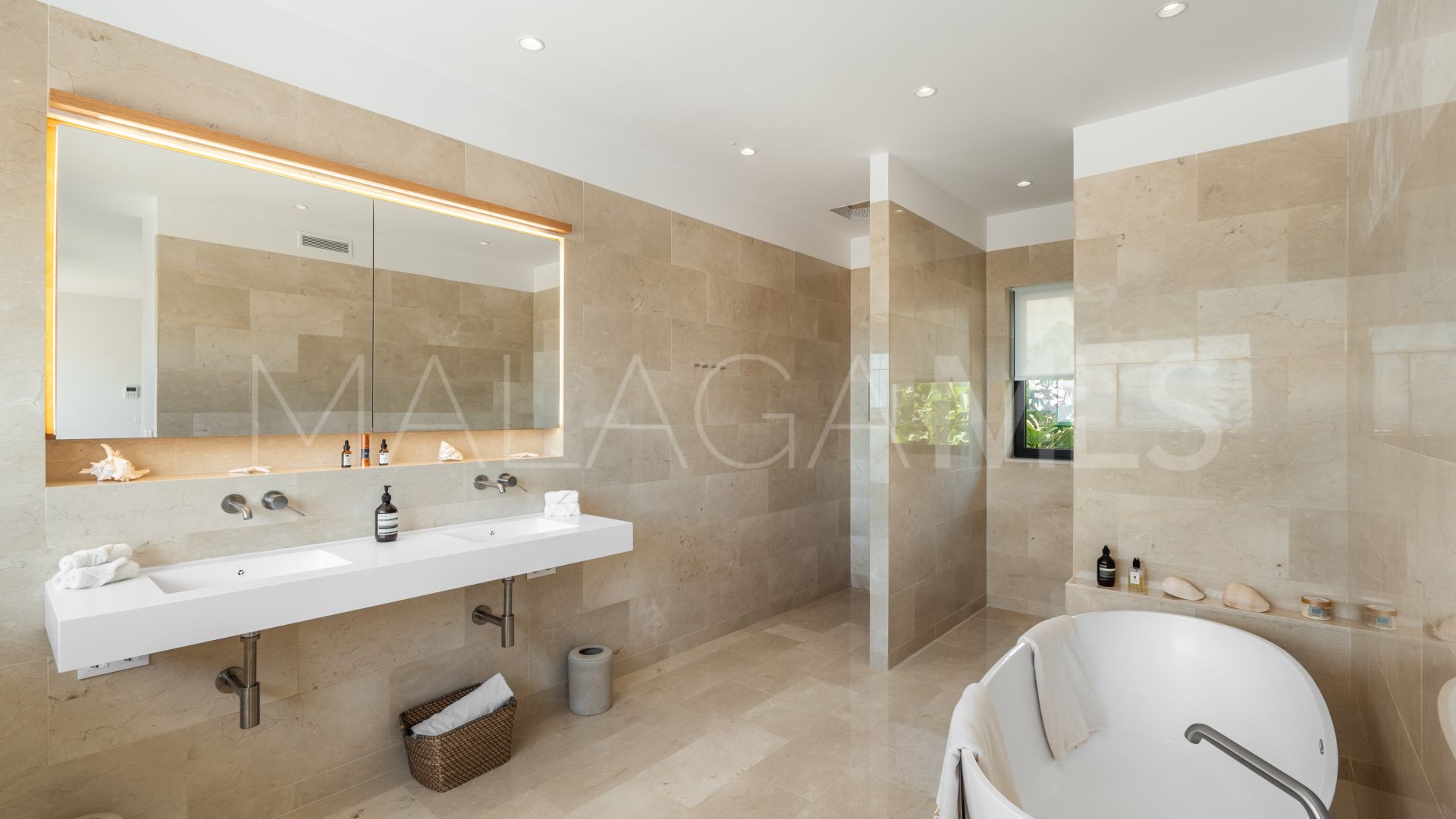 For sale villa in Malaga - Este