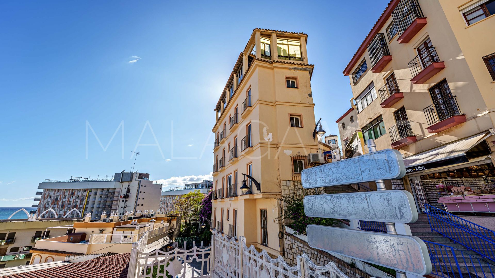 Gebäude for sale in Bajondillo