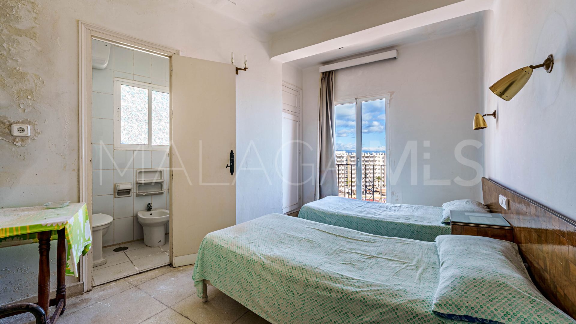 Gebäude for sale in Bajondillo