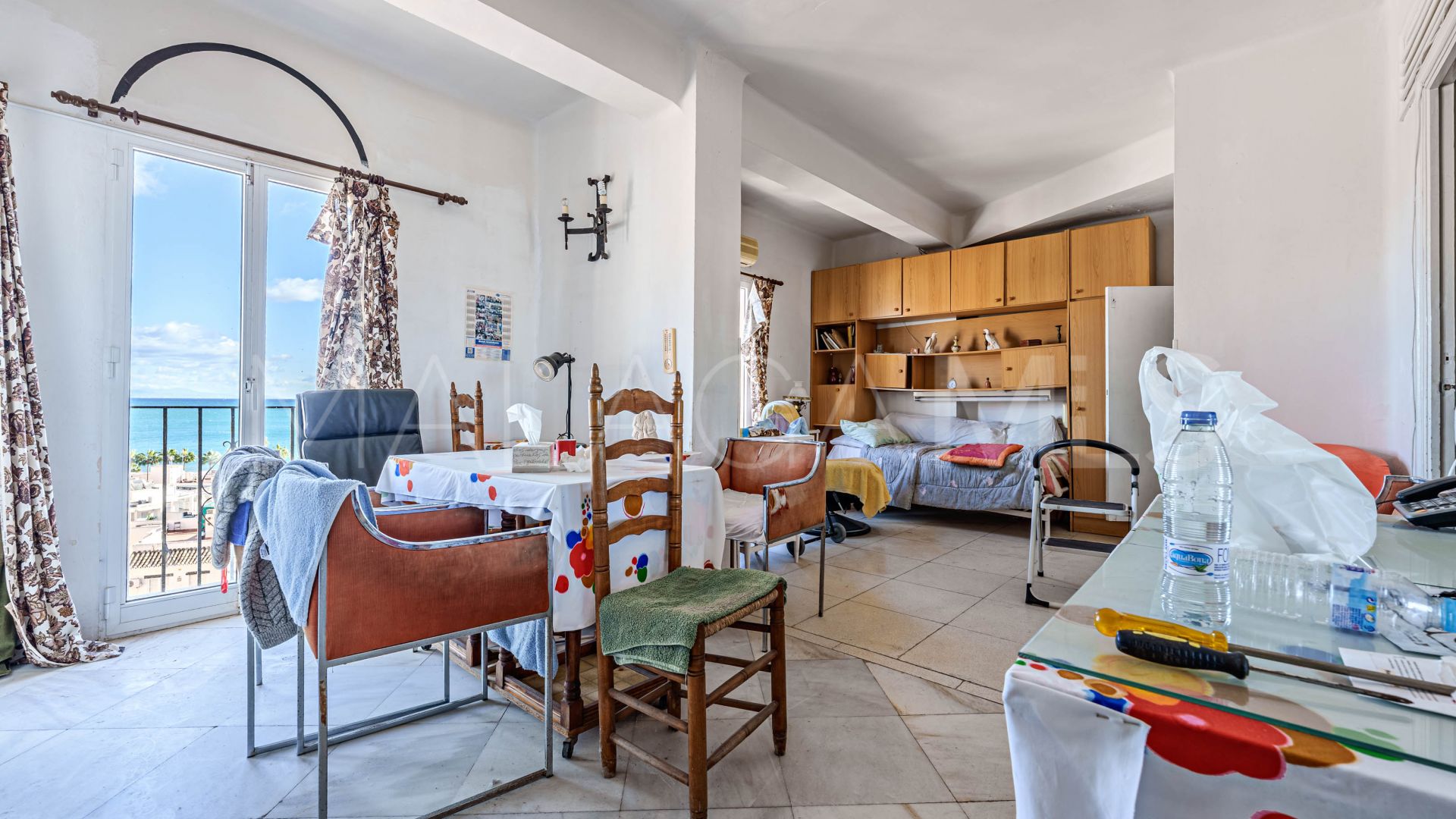 Gebäude for sale in Bajondillo