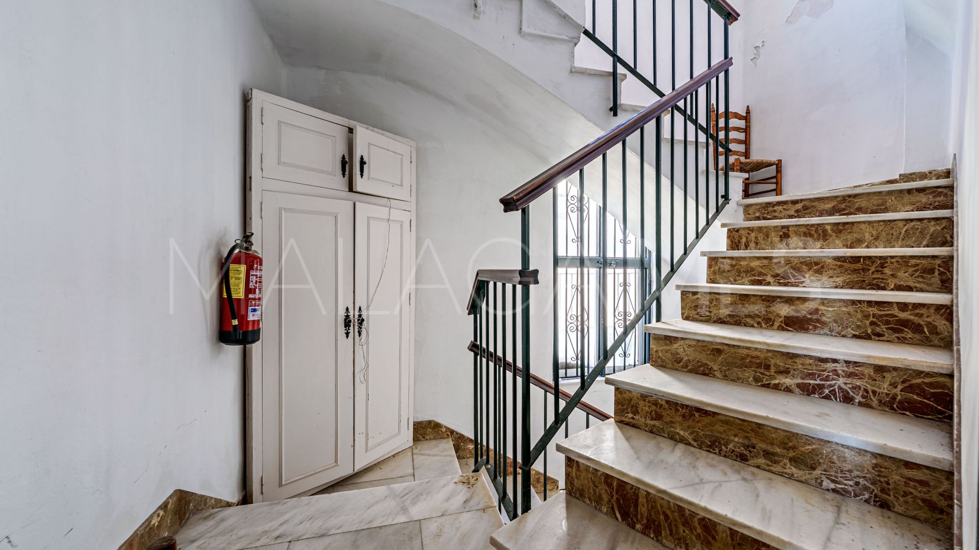 Gebäude for sale in Bajondillo