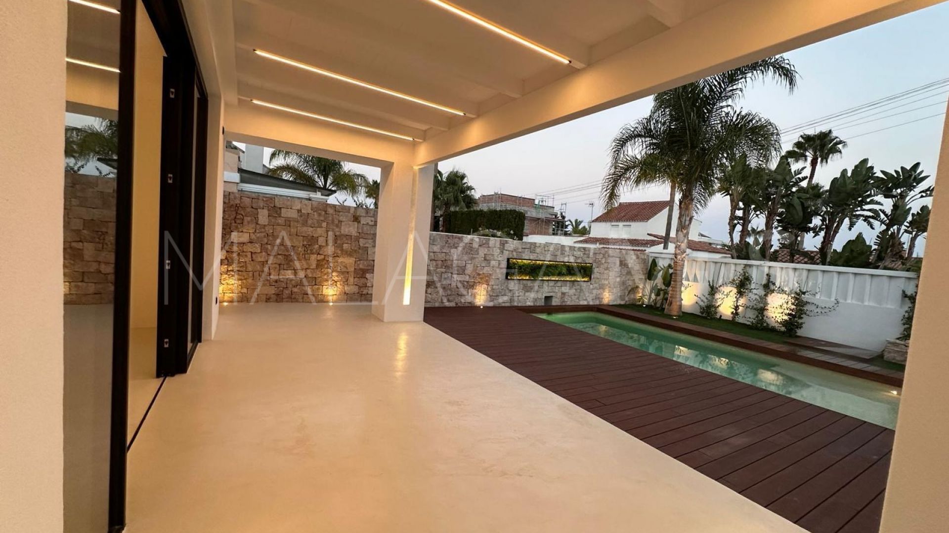 Villa for sale in Villacana