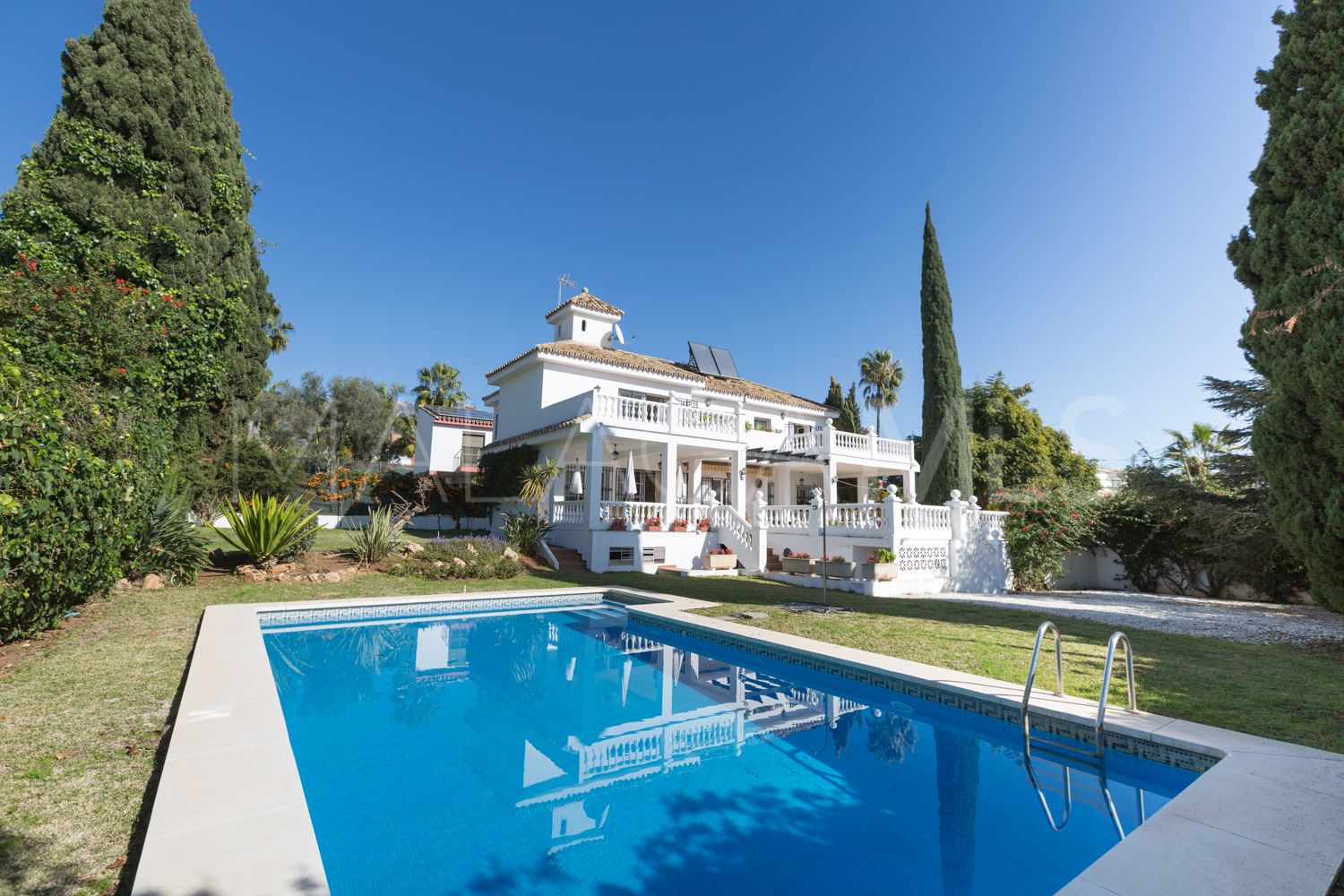 Villa for sale in Valdeolletas