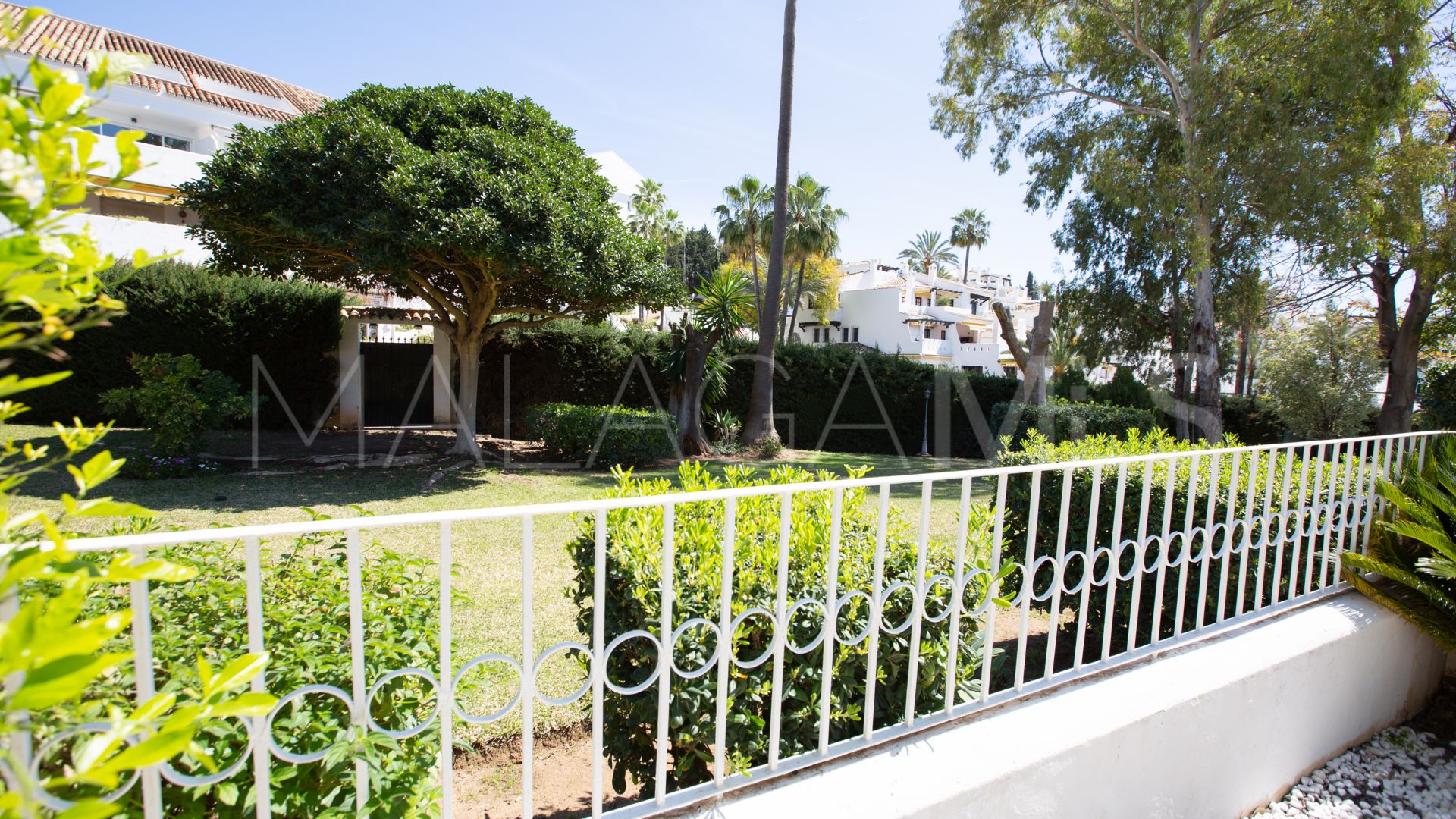 Appartement rez de chaussée for sale in Nueva Andalucia