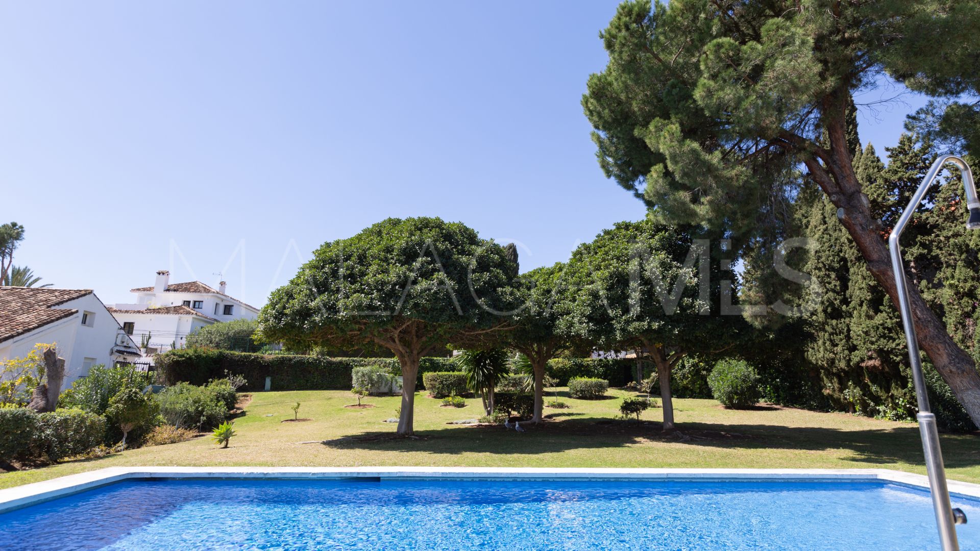 Appartement rez de chaussée for sale in Nueva Andalucia