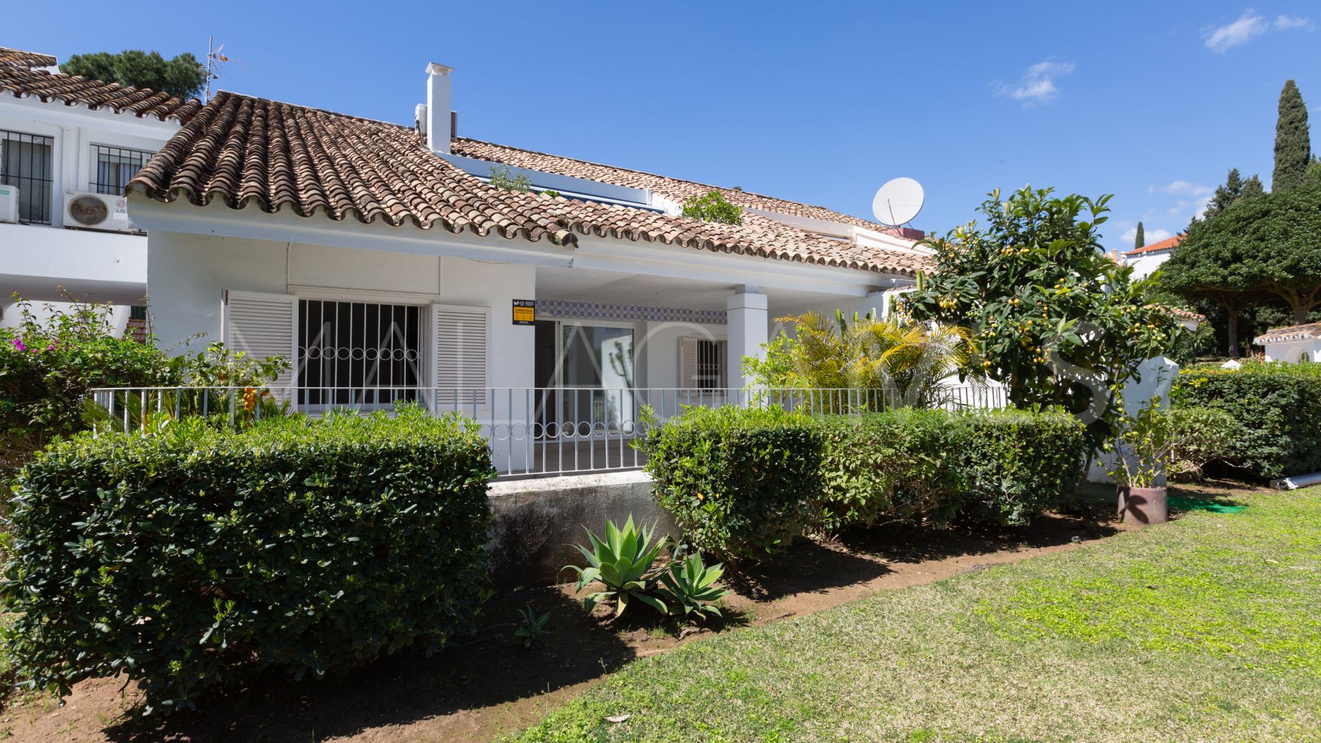 Appartement rez de chaussée for sale in Nueva Andalucia