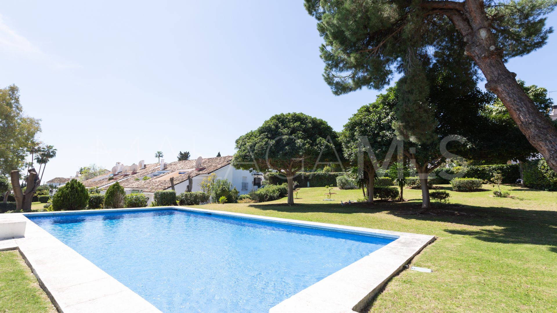 Appartement rez de chaussée for sale in Nueva Andalucia