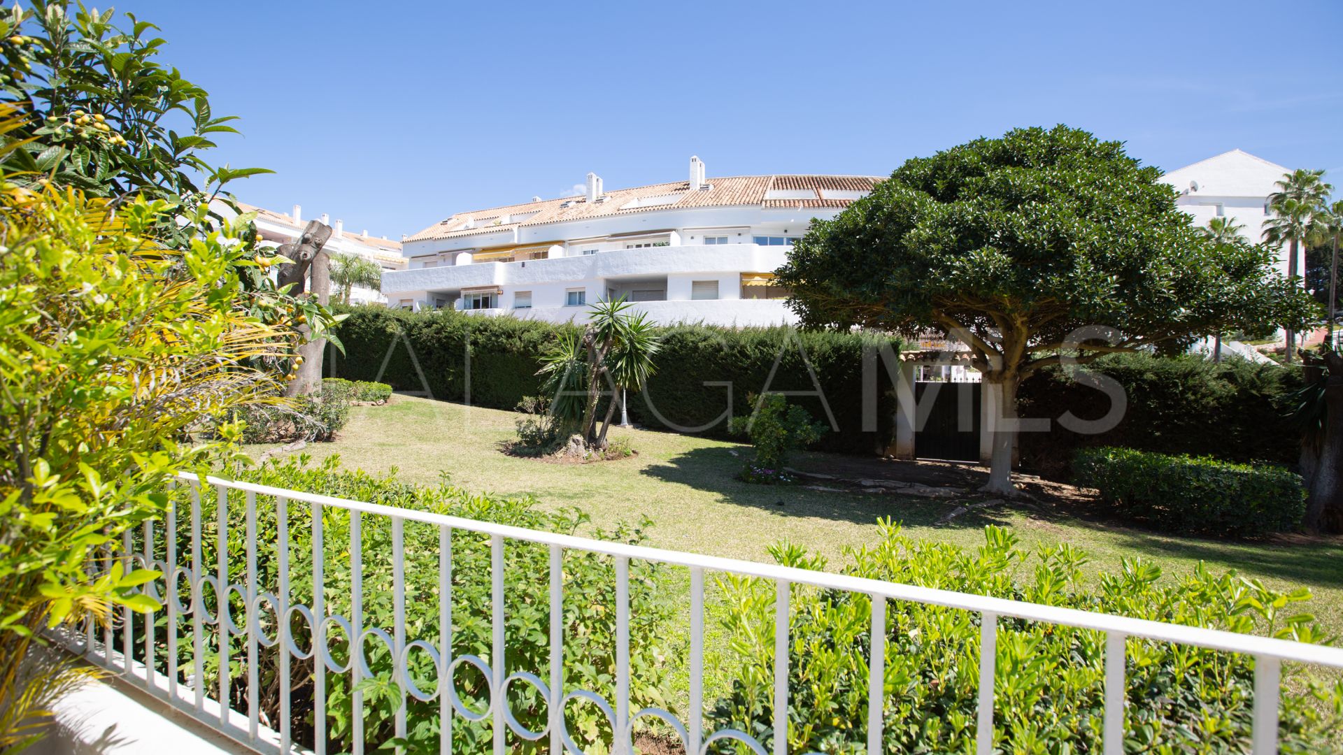 Appartement rez de chaussée for sale in Nueva Andalucia
