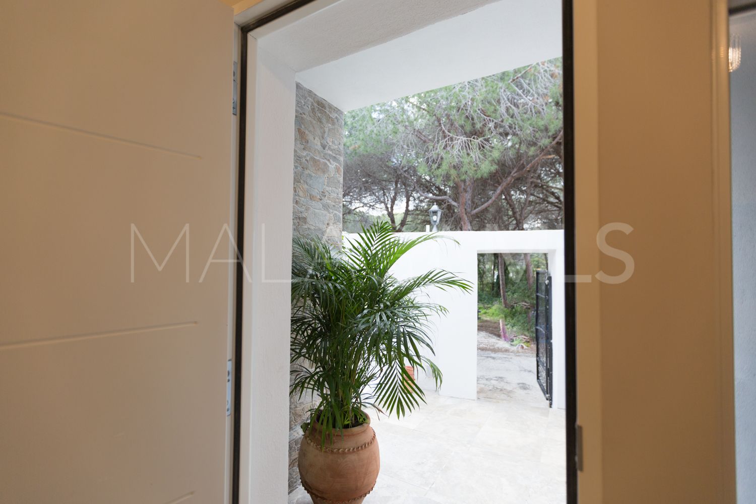 Hus i byn for sale in Las Chapas