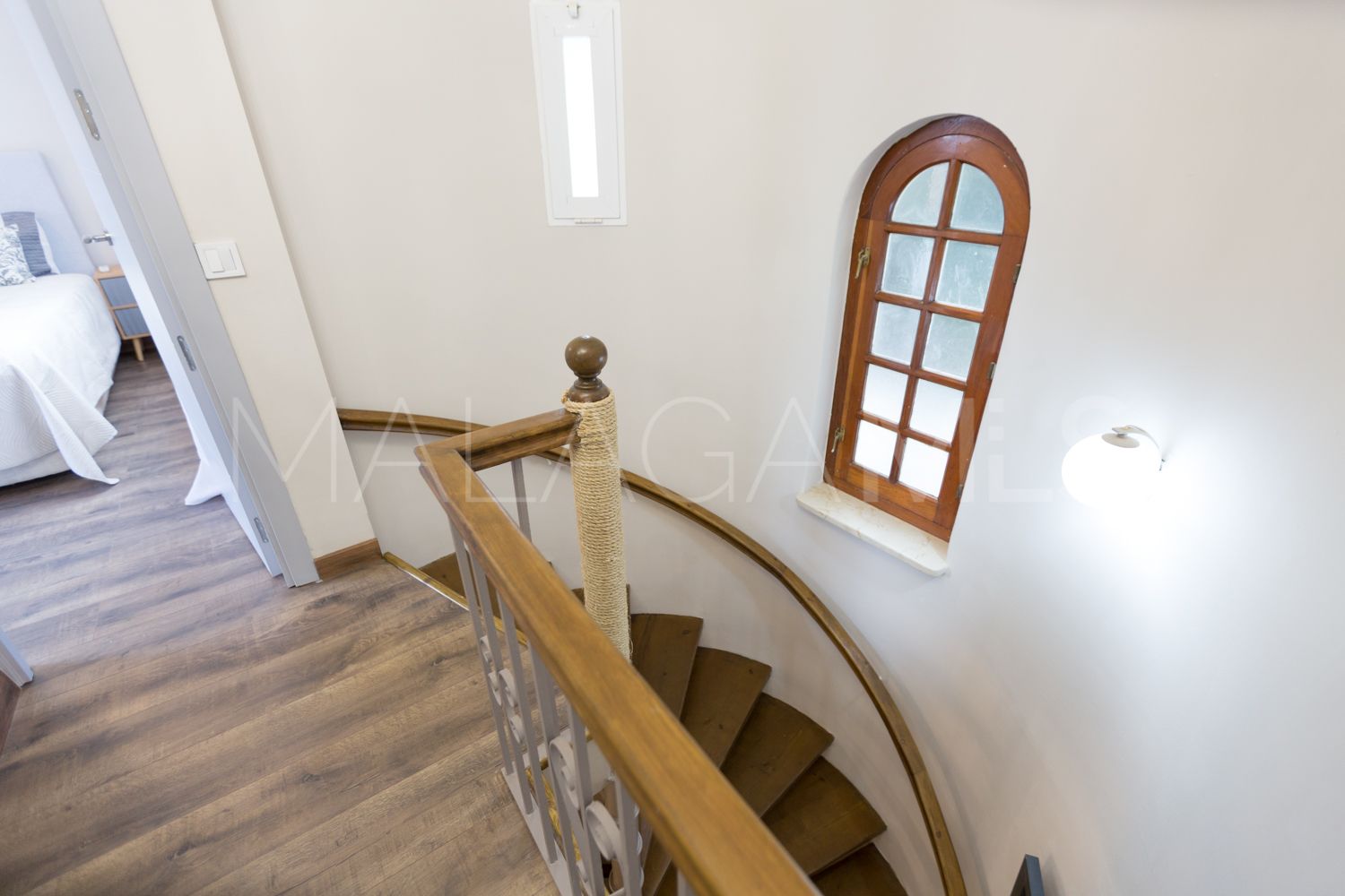 Hus i byn for sale in Las Chapas