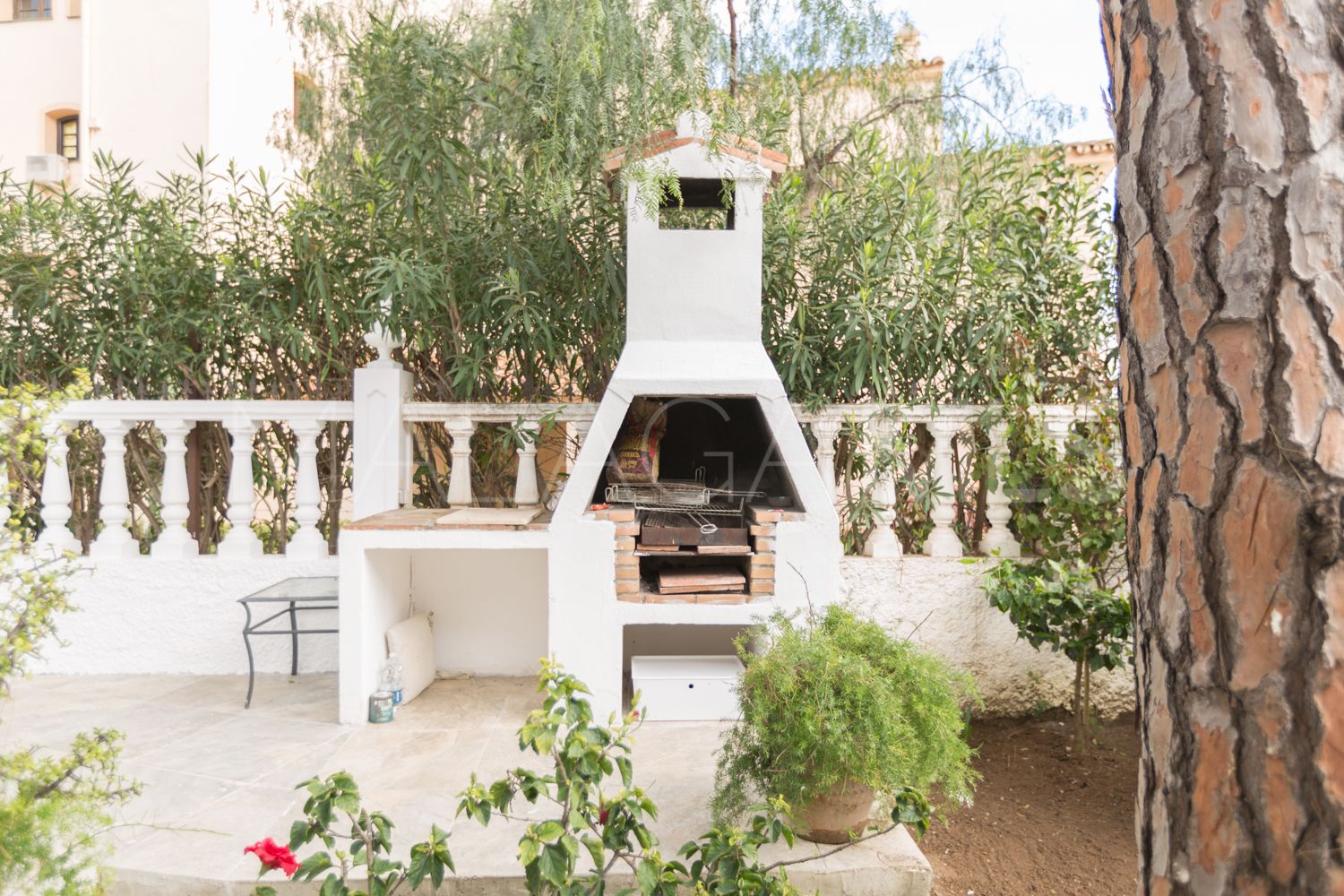 Hus i byn for sale in Las Chapas