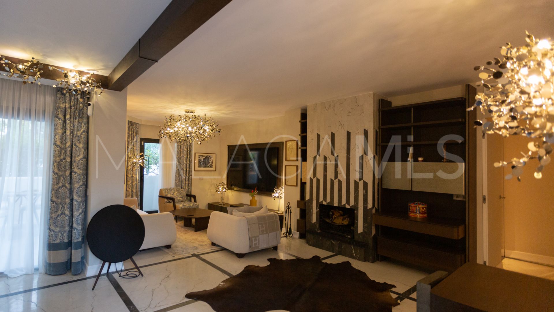 Appartement rez de chaussée for sale in Los Naranjos de Marbella