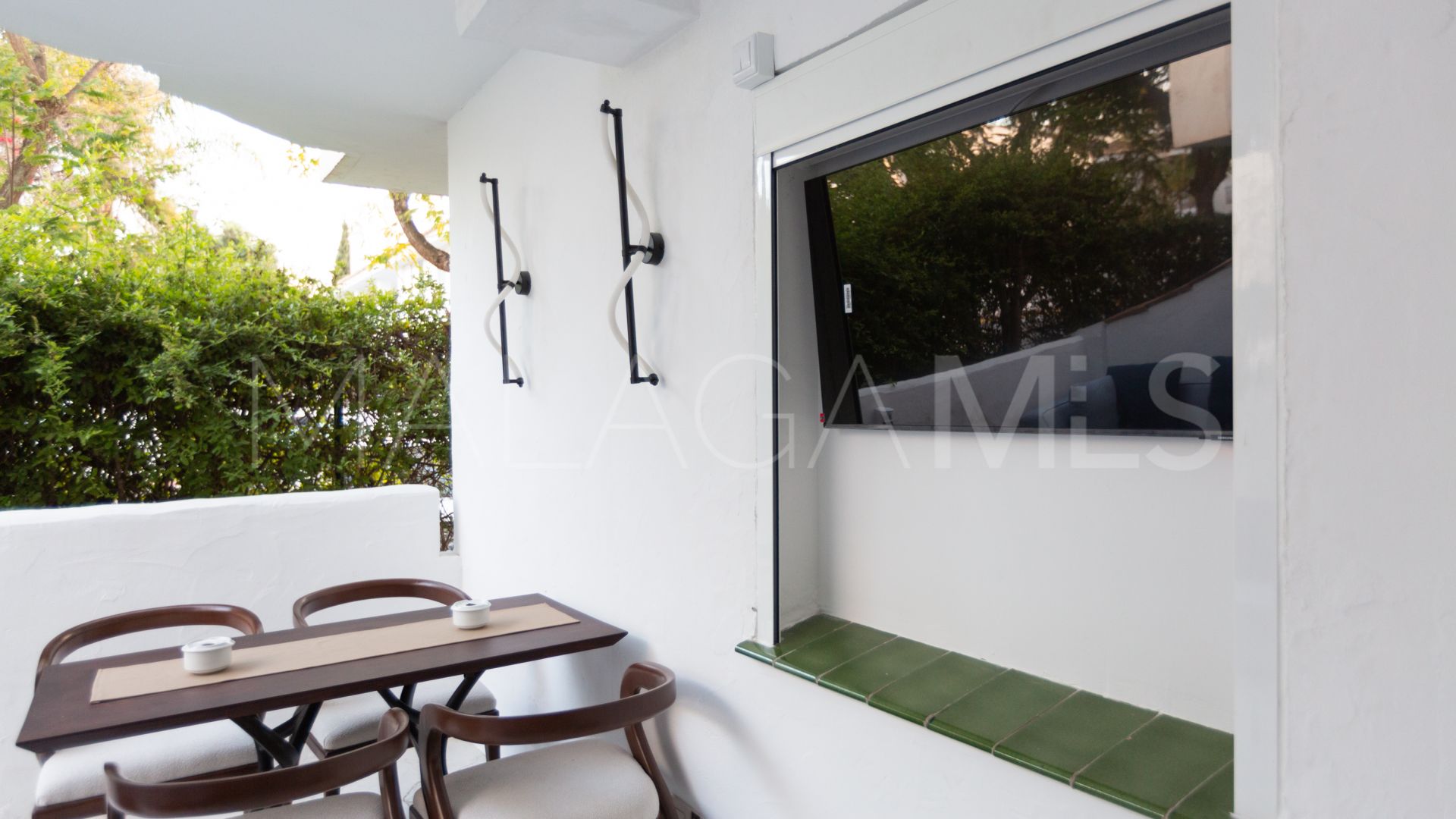Appartement rez de chaussée for sale in Los Naranjos de Marbella