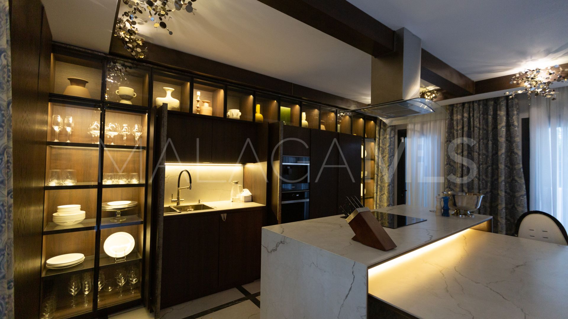 Appartement rez de chaussée for sale in Los Naranjos de Marbella