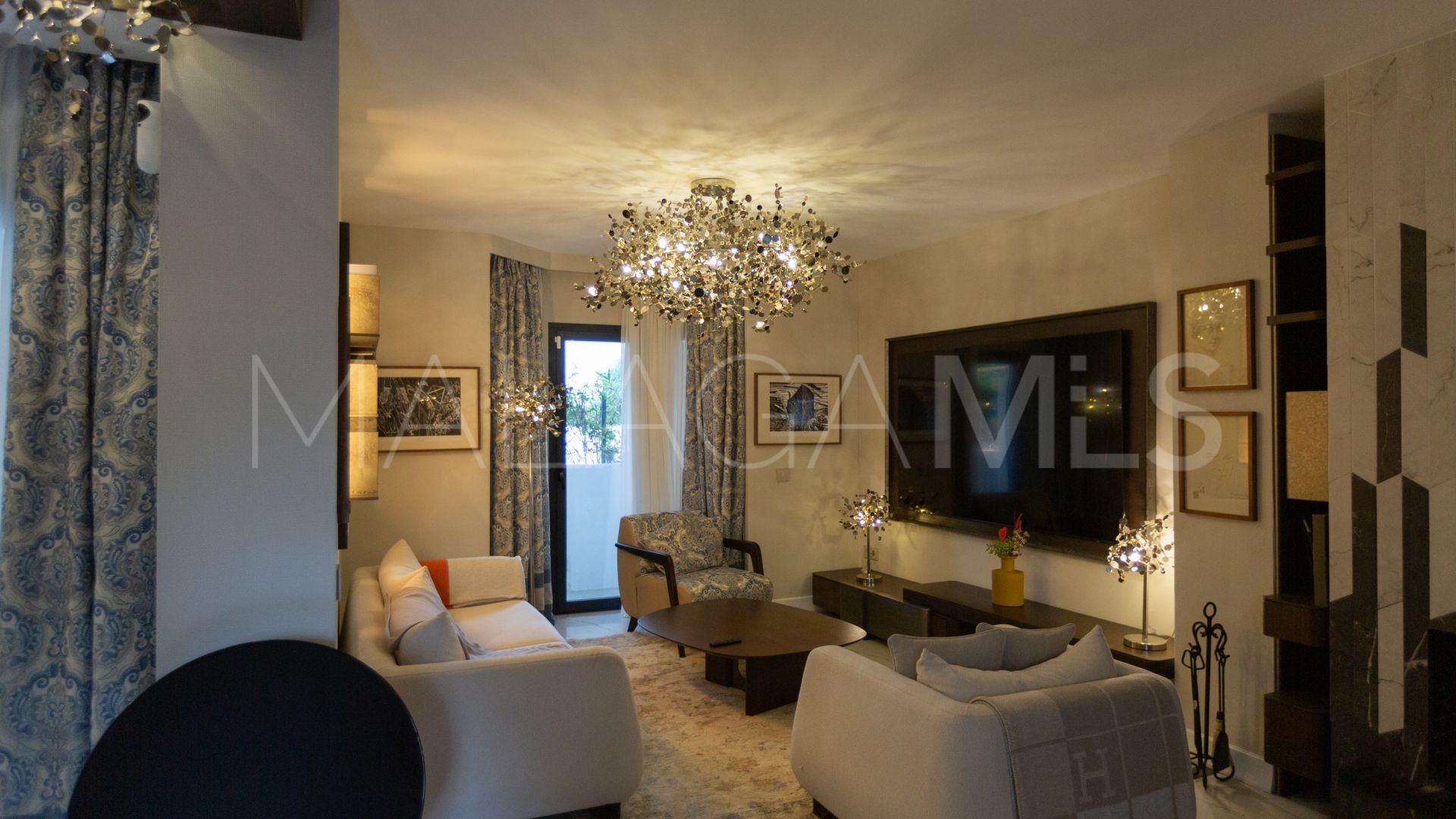 Appartement rez de chaussée for sale in Los Naranjos de Marbella