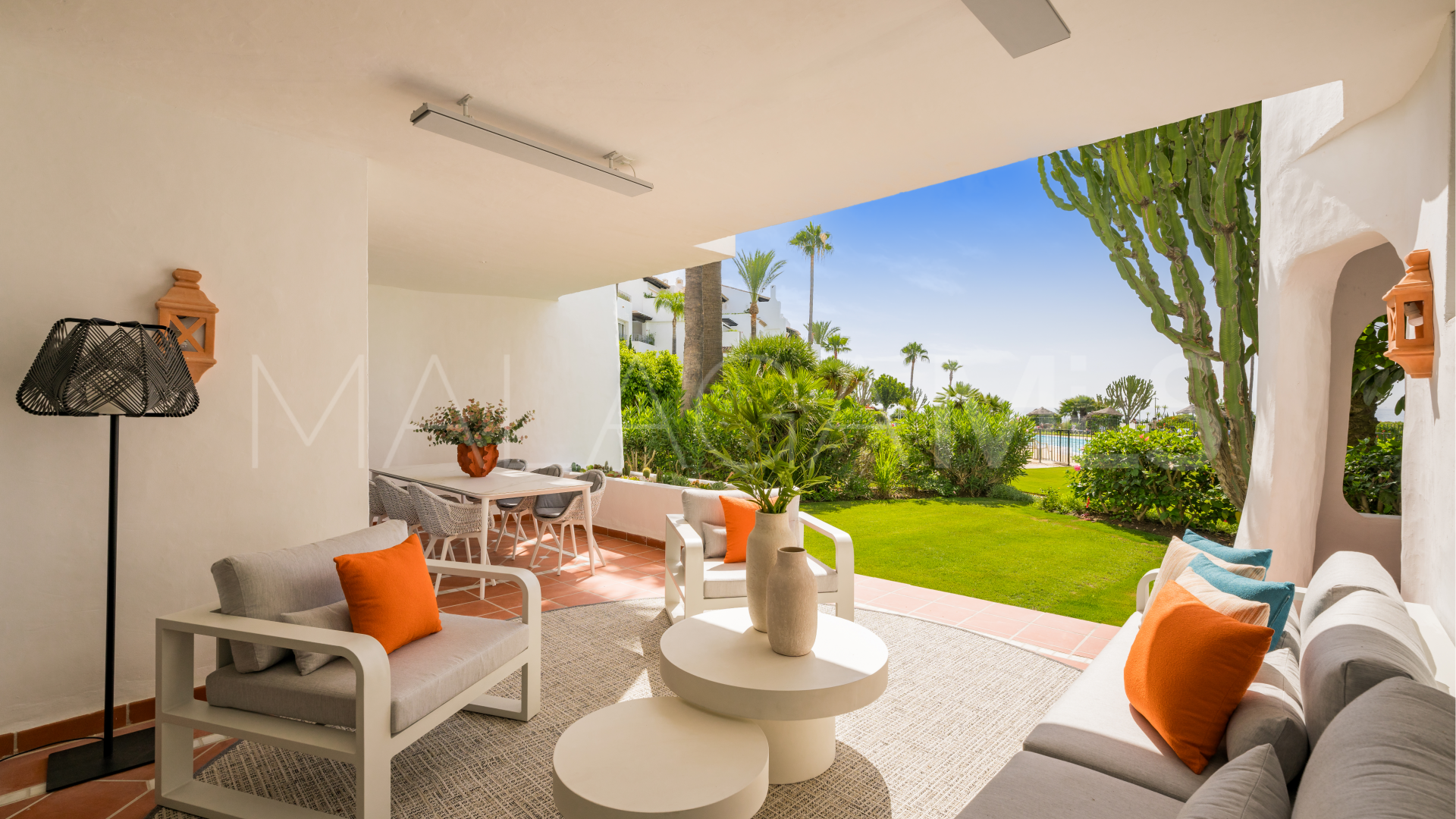 3 bedrooms ground floor apartment for sale in Estepona