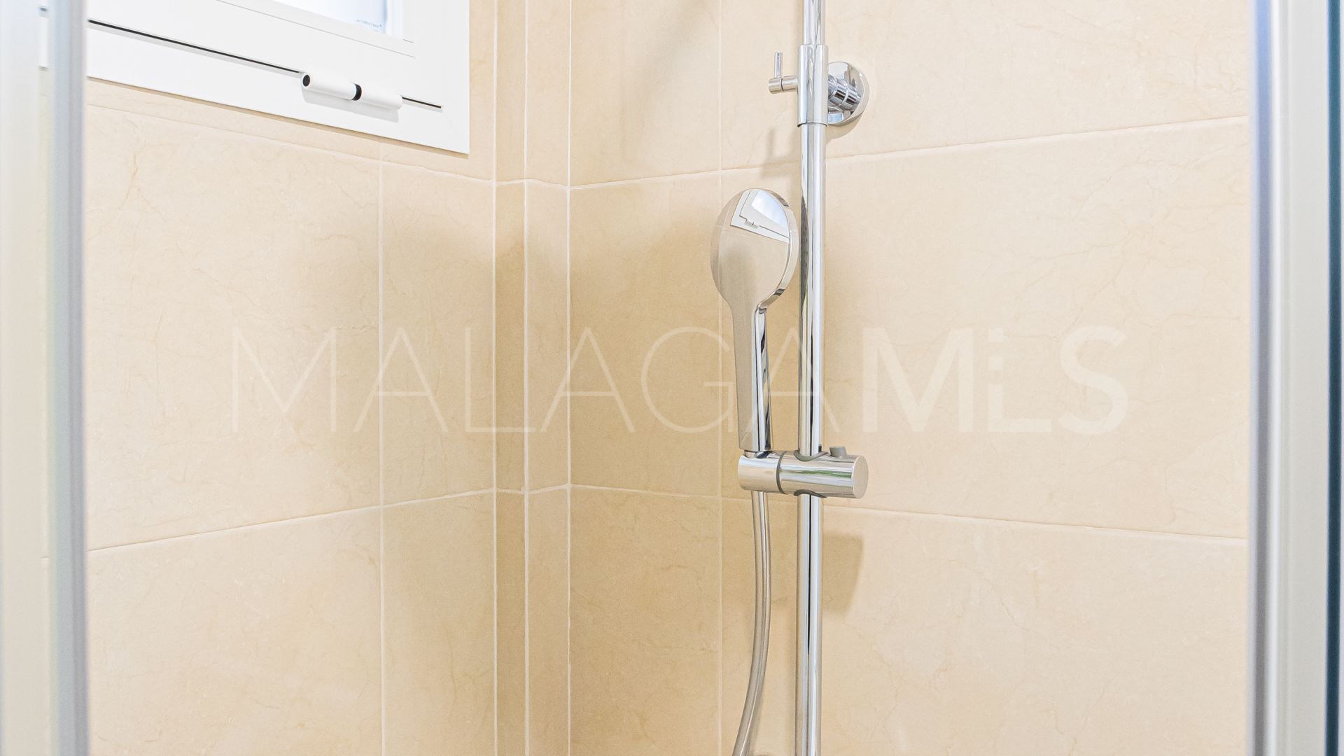 Nueva Andalucia, estudio a la venta with 1 bedroom