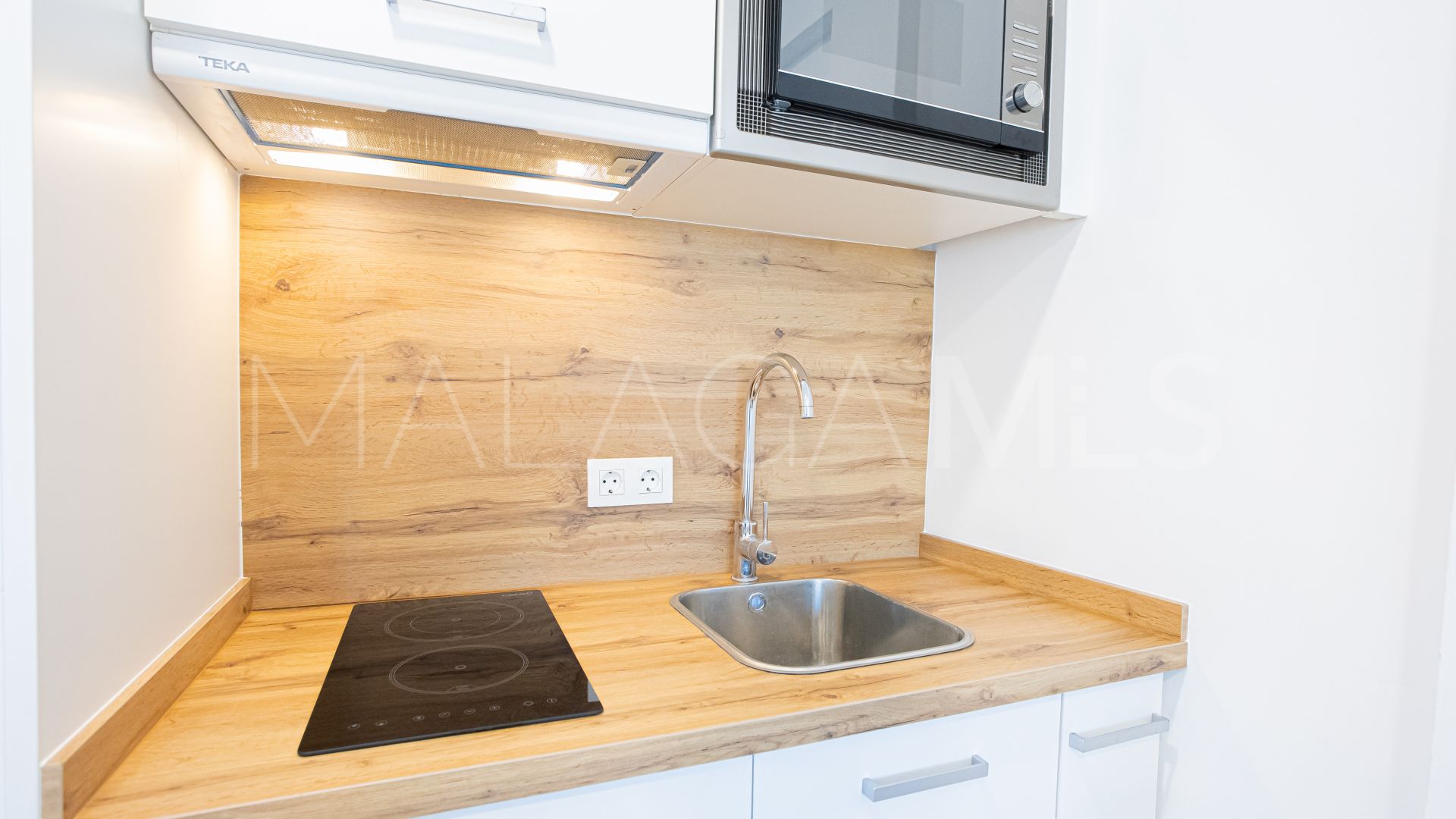 Nueva Andalucia, estudio a la venta with 1 bedroom