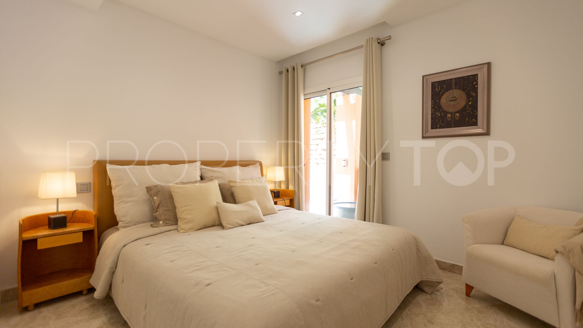 Apartamento en venta en Alminar de Marbella de 3 dormitorios