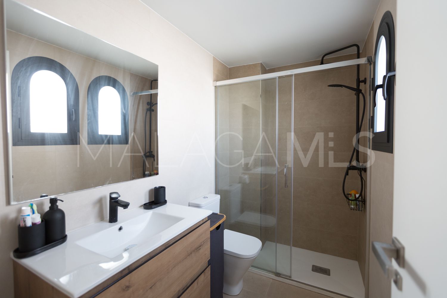 Adosado with 3 bedrooms for sale in Agra Residencial