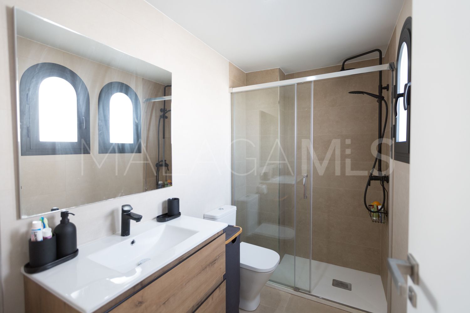 Adosado with 3 bedrooms for sale in Agra Residencial