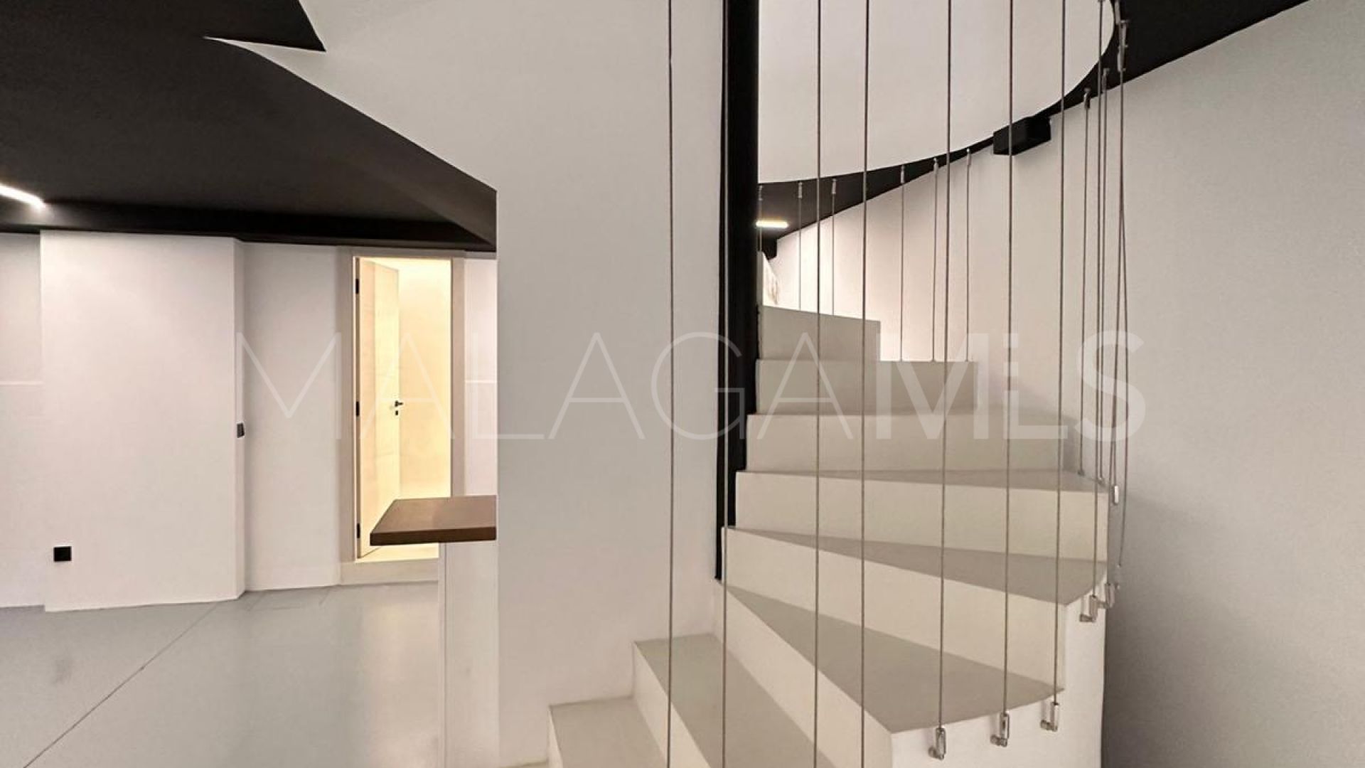 5 bedrooms Villacana villa for sale