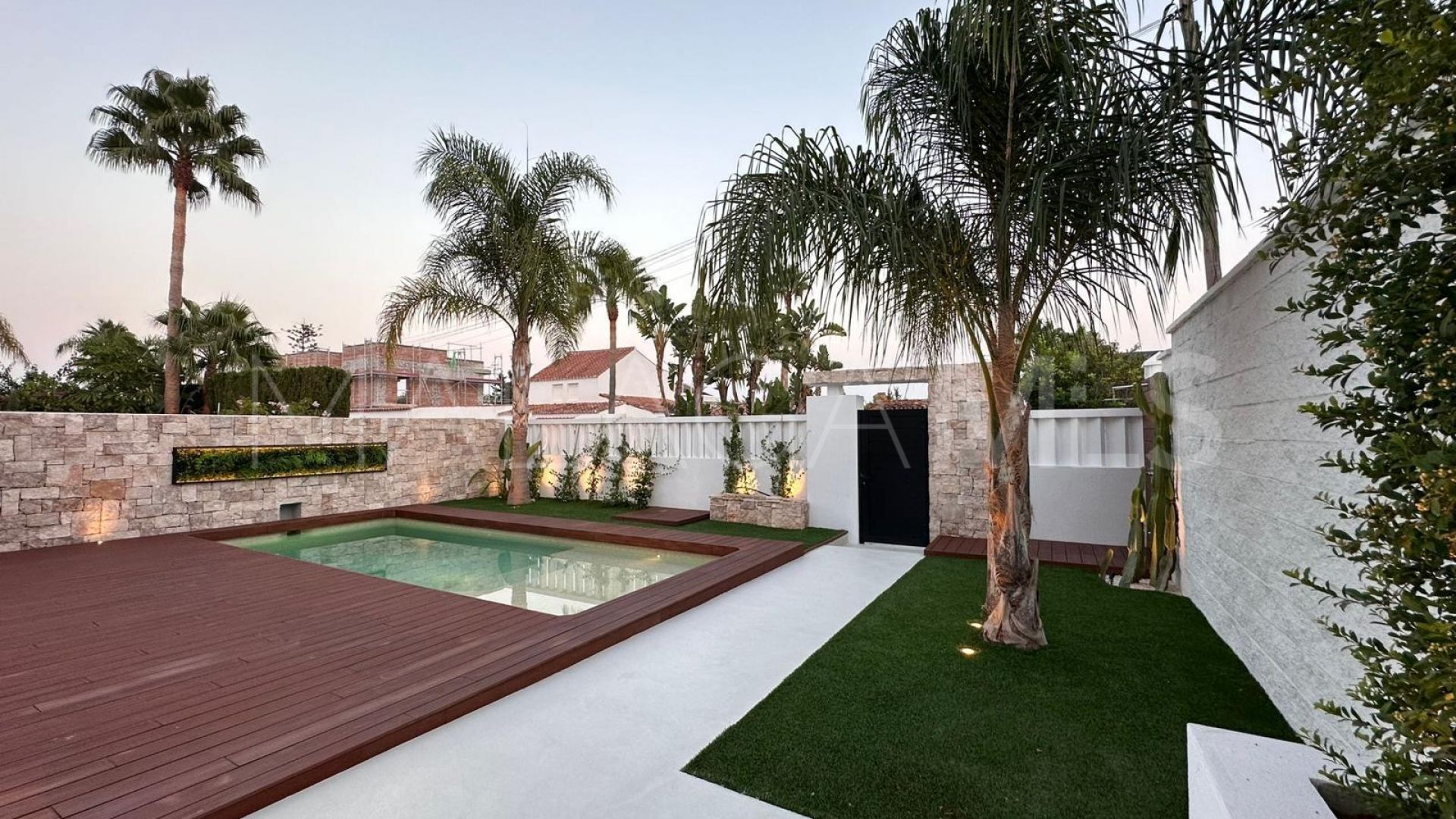 5 bedrooms Villacana villa for sale