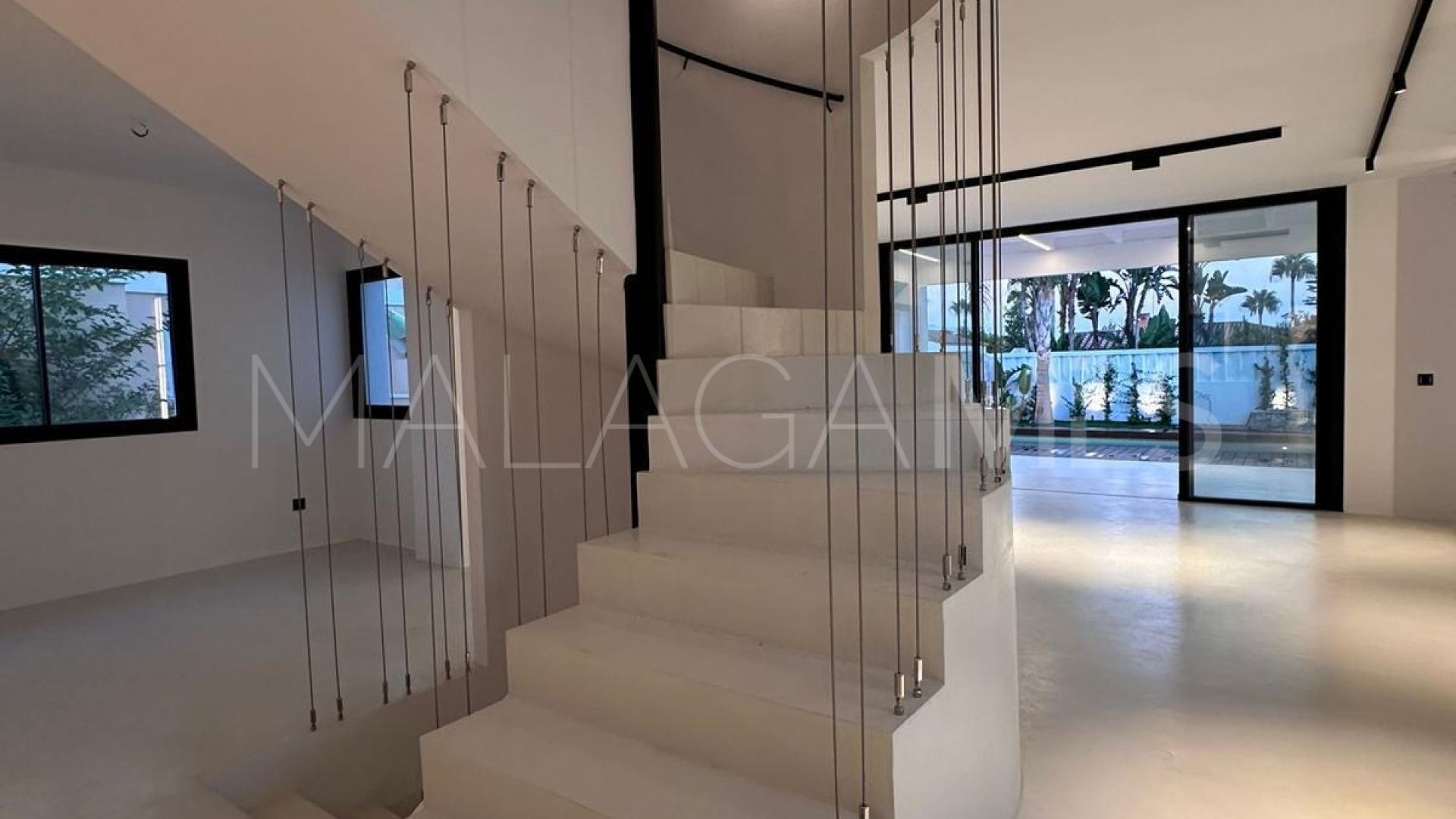 5 bedrooms Villacana villa for sale