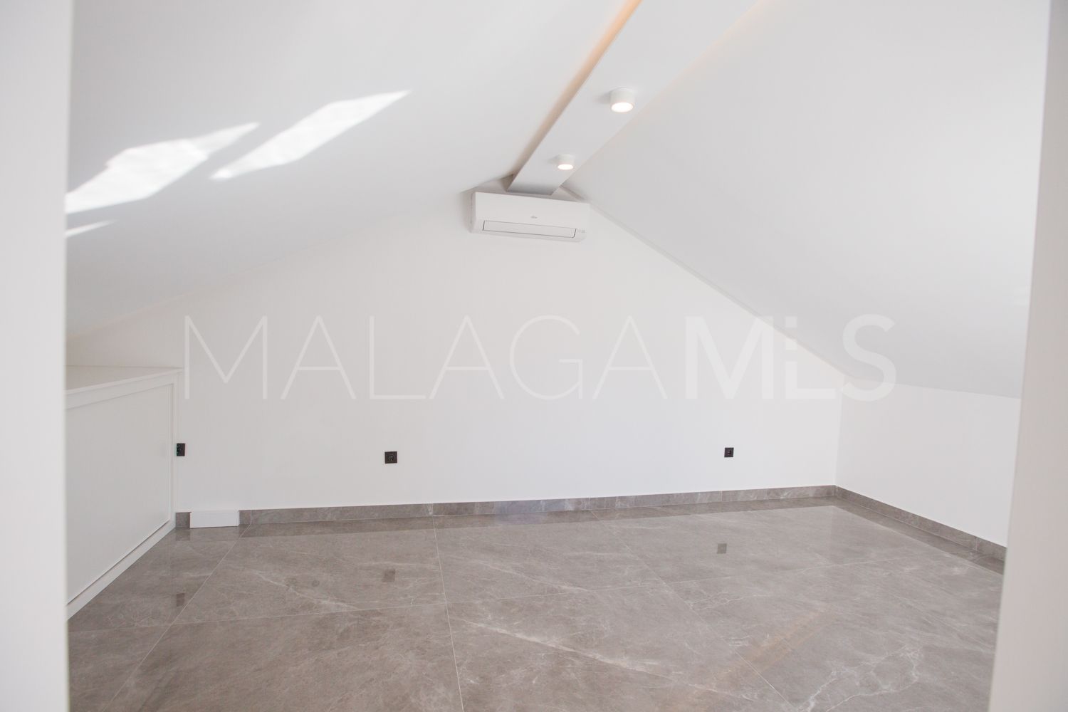 Radhus for sale in Los Naranjos