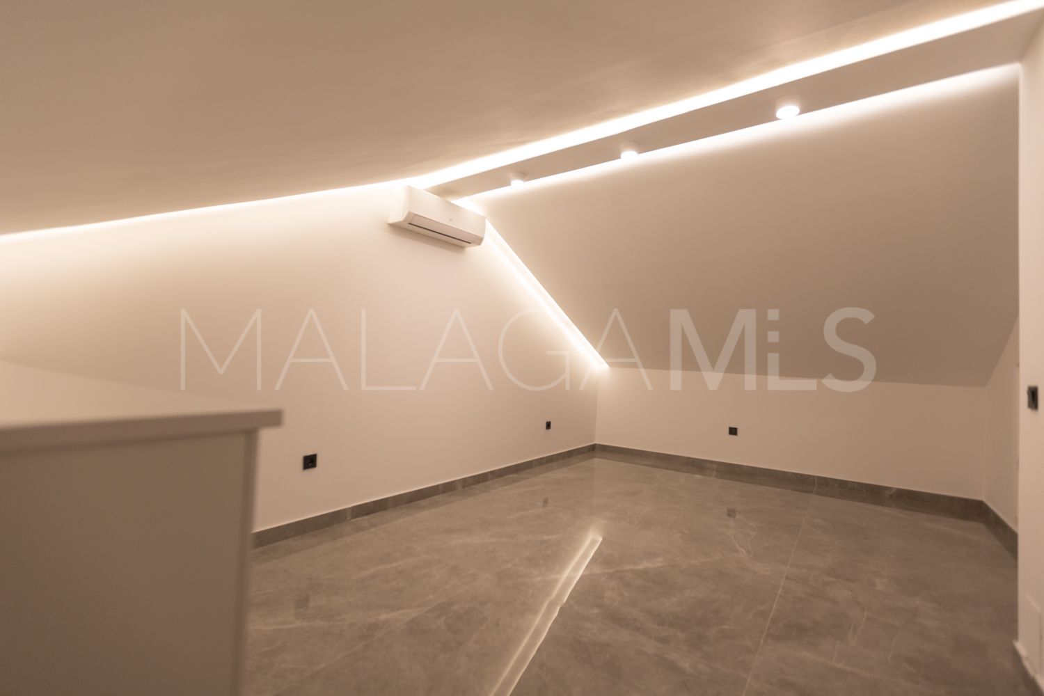 Radhus for sale in Los Naranjos