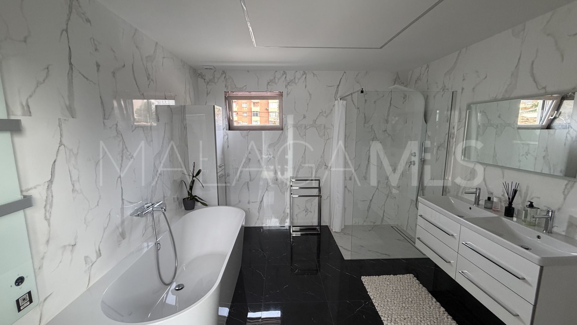 Villa for sale in Benalmadena Costa