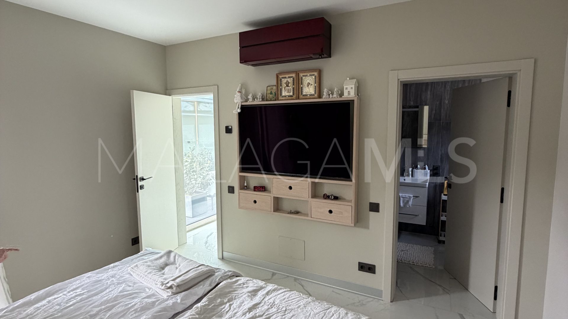 Villa for sale in Benalmadena Costa