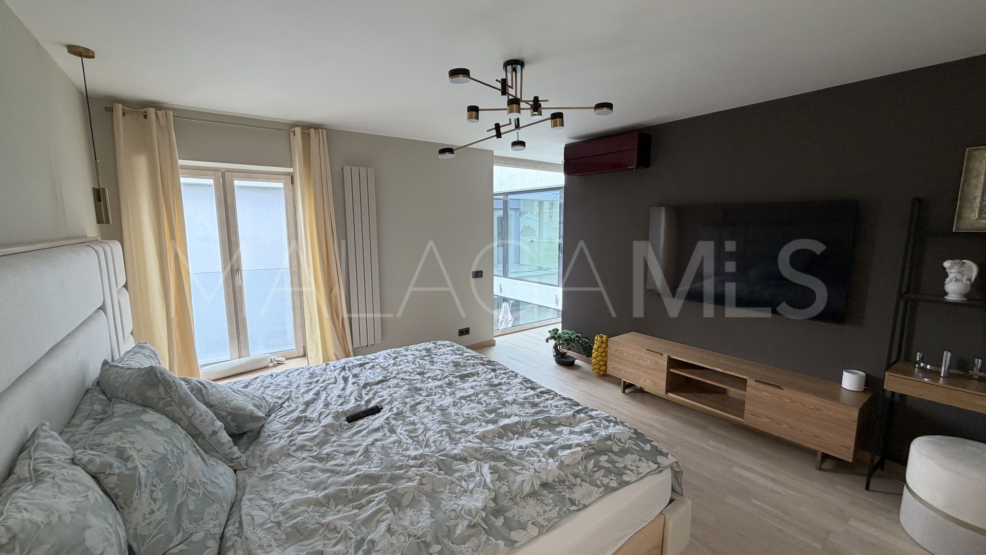 Villa for sale in Benalmadena Costa