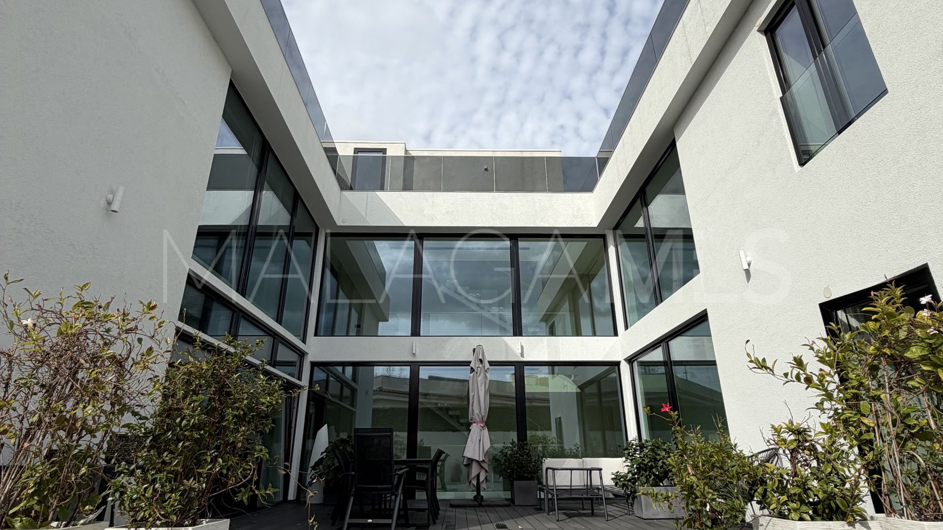 Villa for sale in Benalmadena Costa