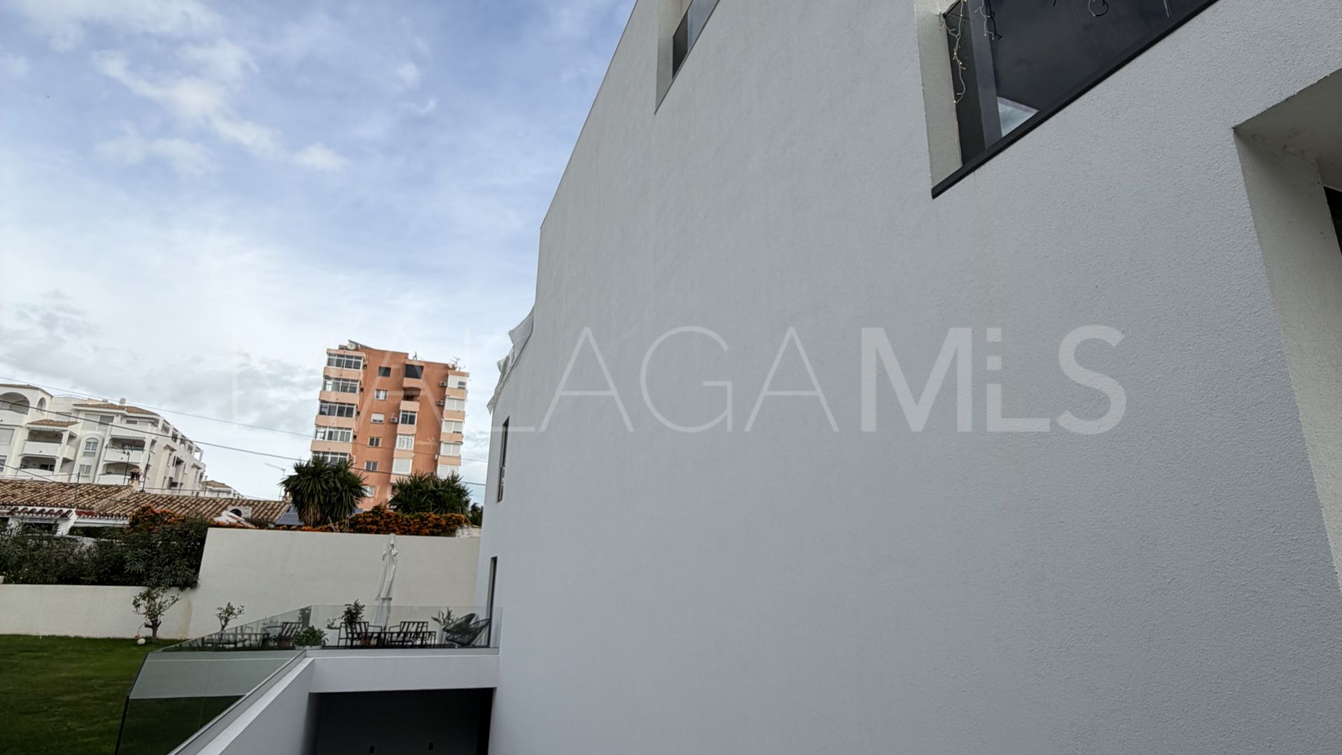 Villa for sale in Benalmadena Costa